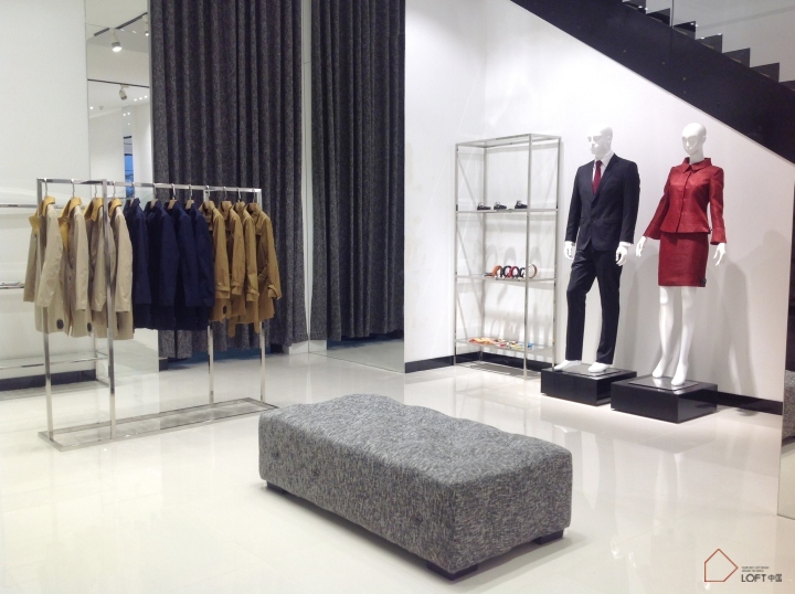 越南FORMAT 服装专卖店设计-1
