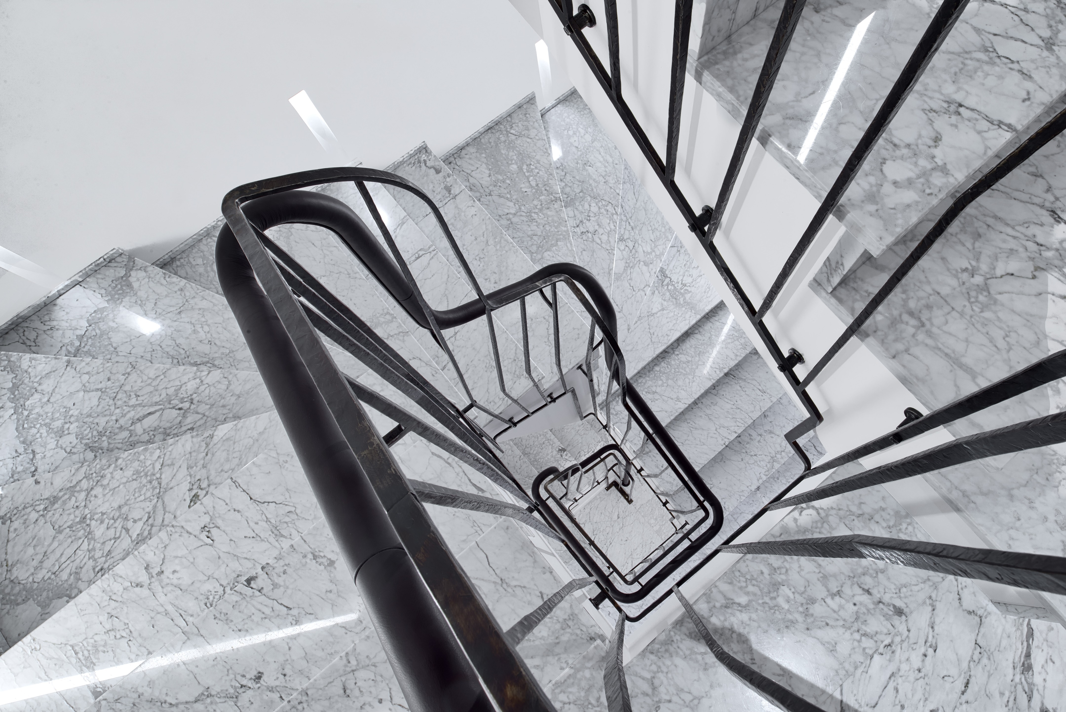 2017 年三层联排别墅影院式客厅设计-29