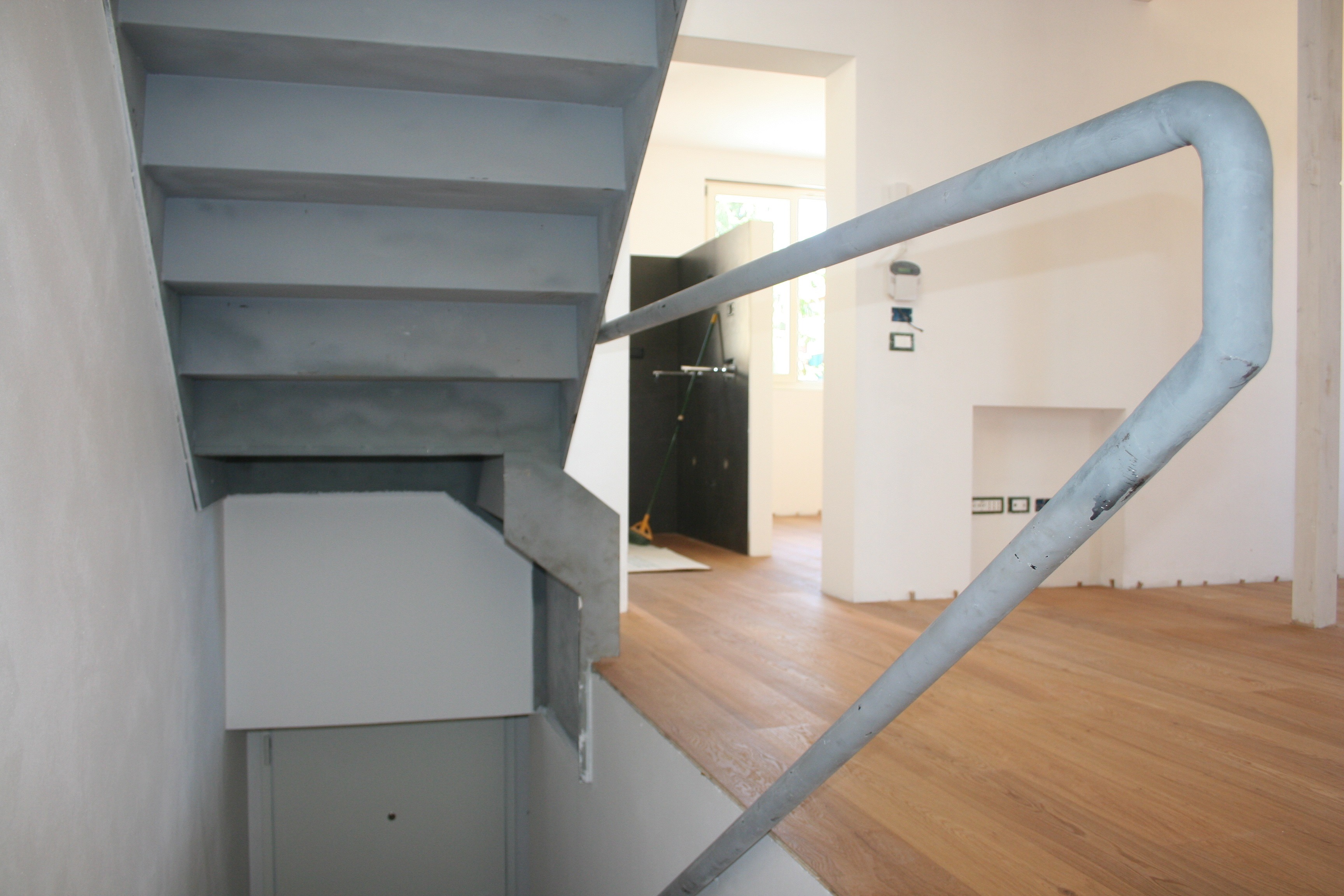 2014 年完成的“金属木质”公寓设计-11