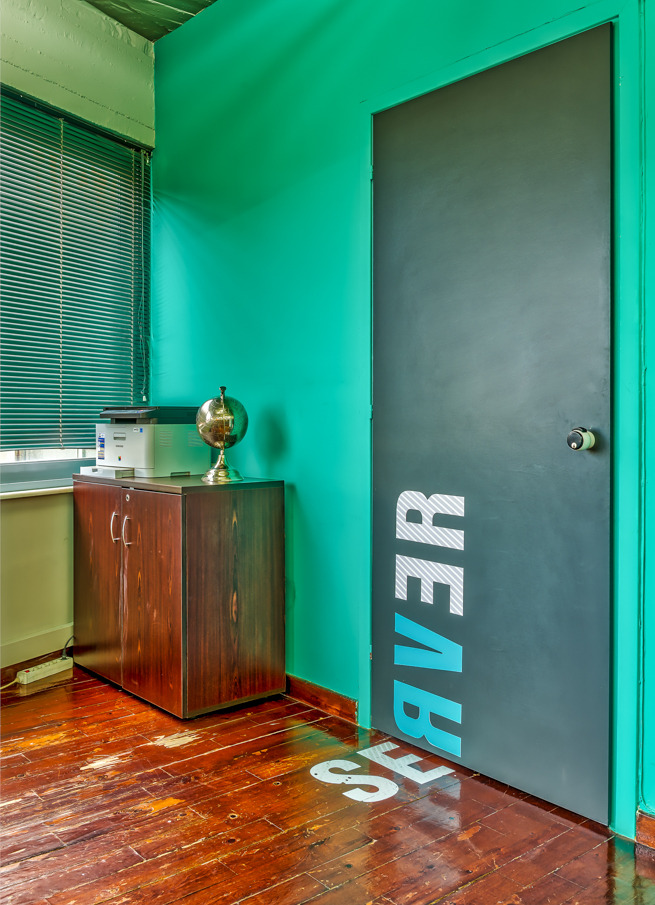 希腊雅典 AVOCARROT 办公室设计-1