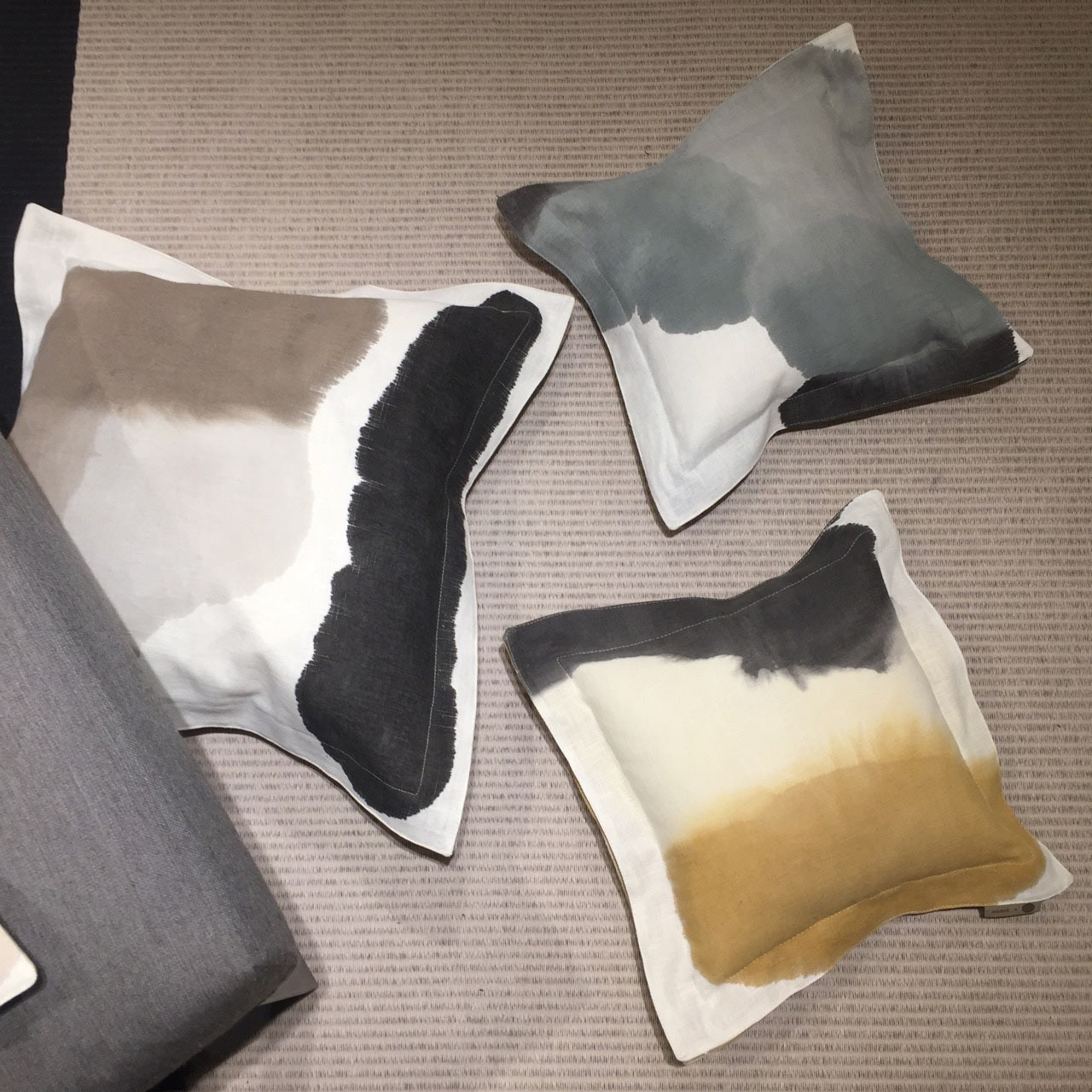 FCH 与 Agave 合作推出亚麻枕头-5