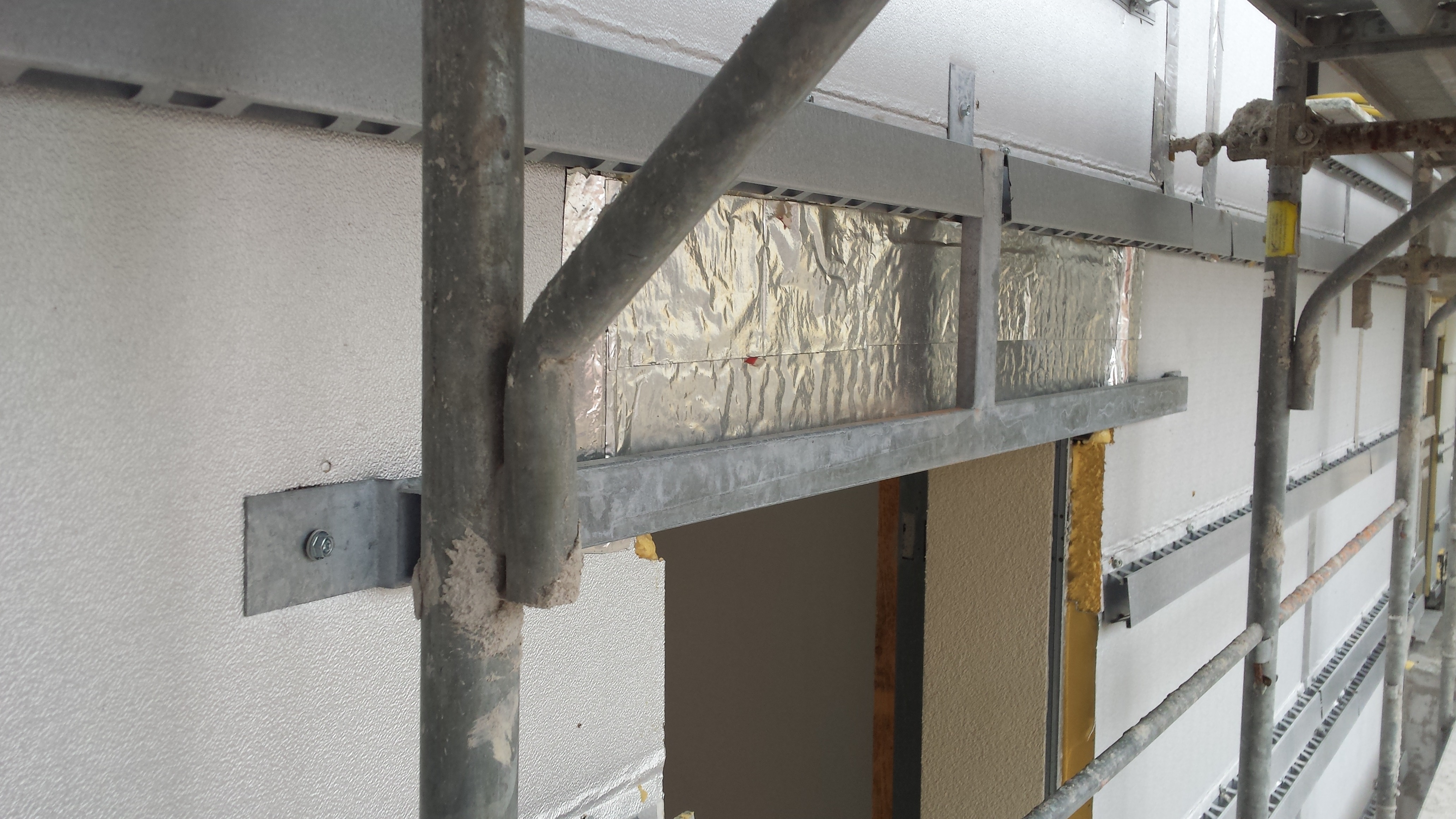 米兰 San Donato 新住宅楼,彩色瓷砖与保温系统的创新结合-7