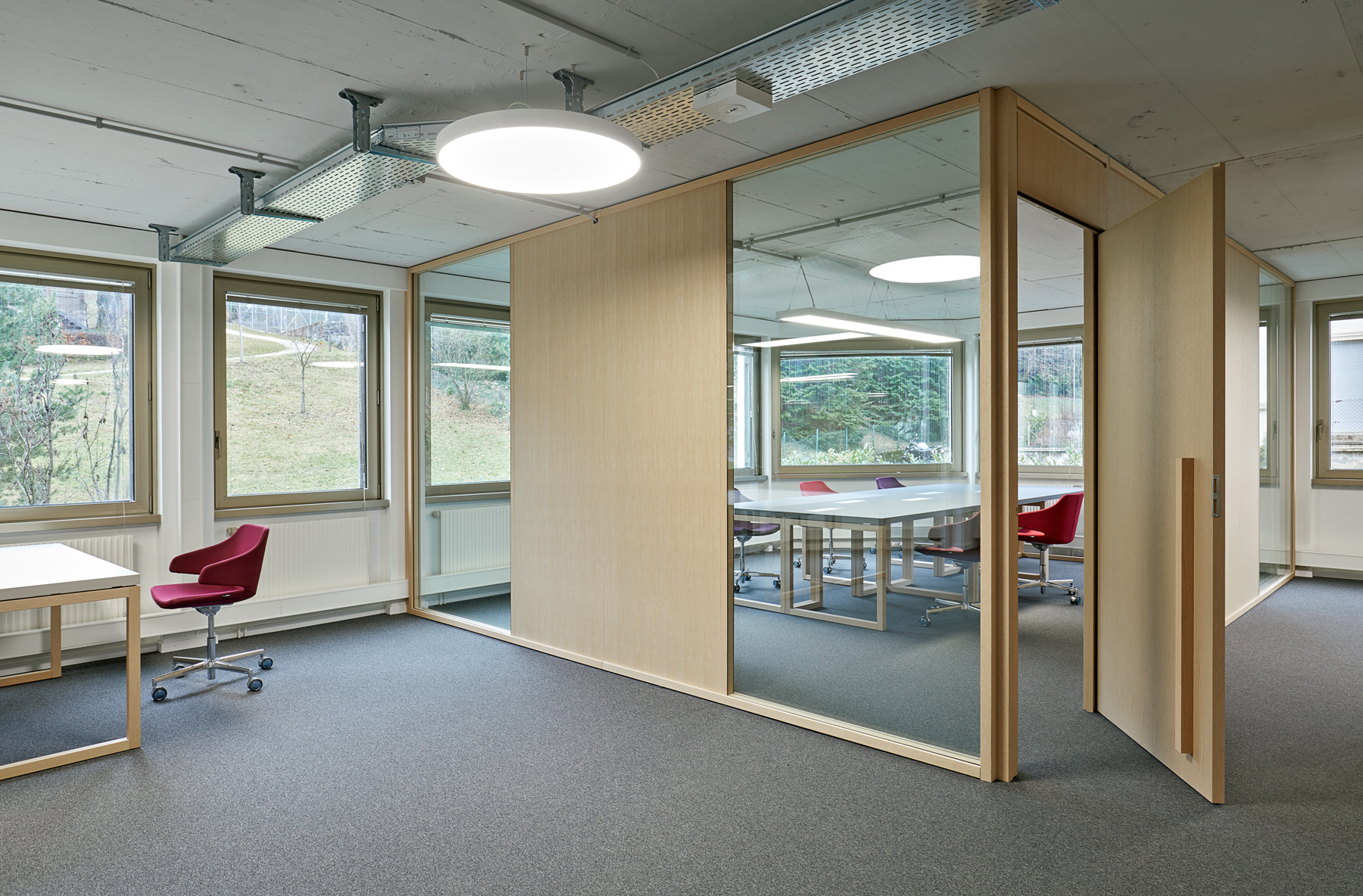 瑞士 Mel 建筑事务所打造“开放科学”办公空间-4