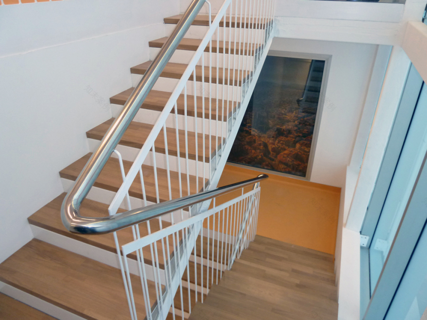 圣家族大教堂临时服务建筑-25