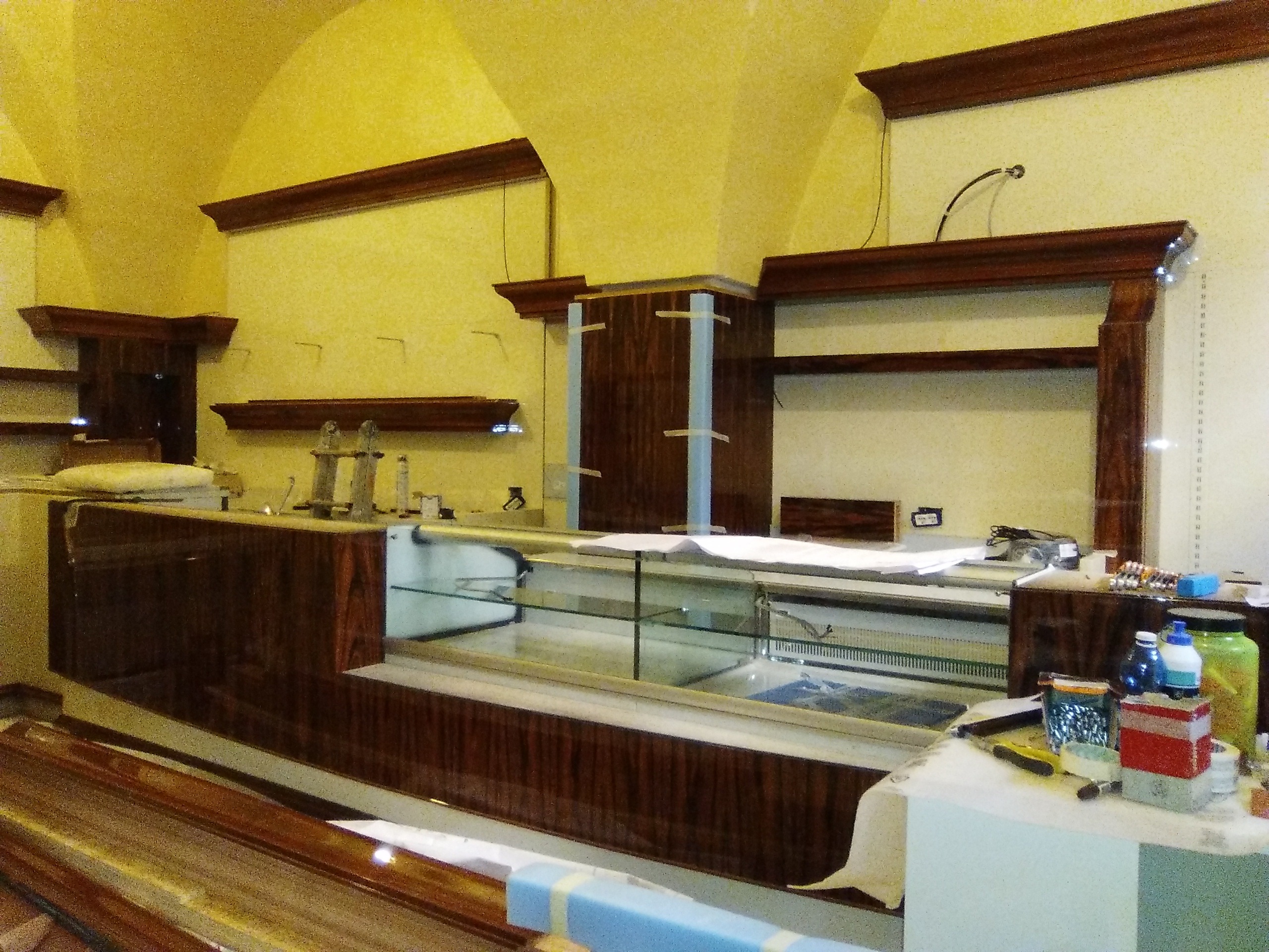 2016 年完成的意大利风格咖啡馆设计-3