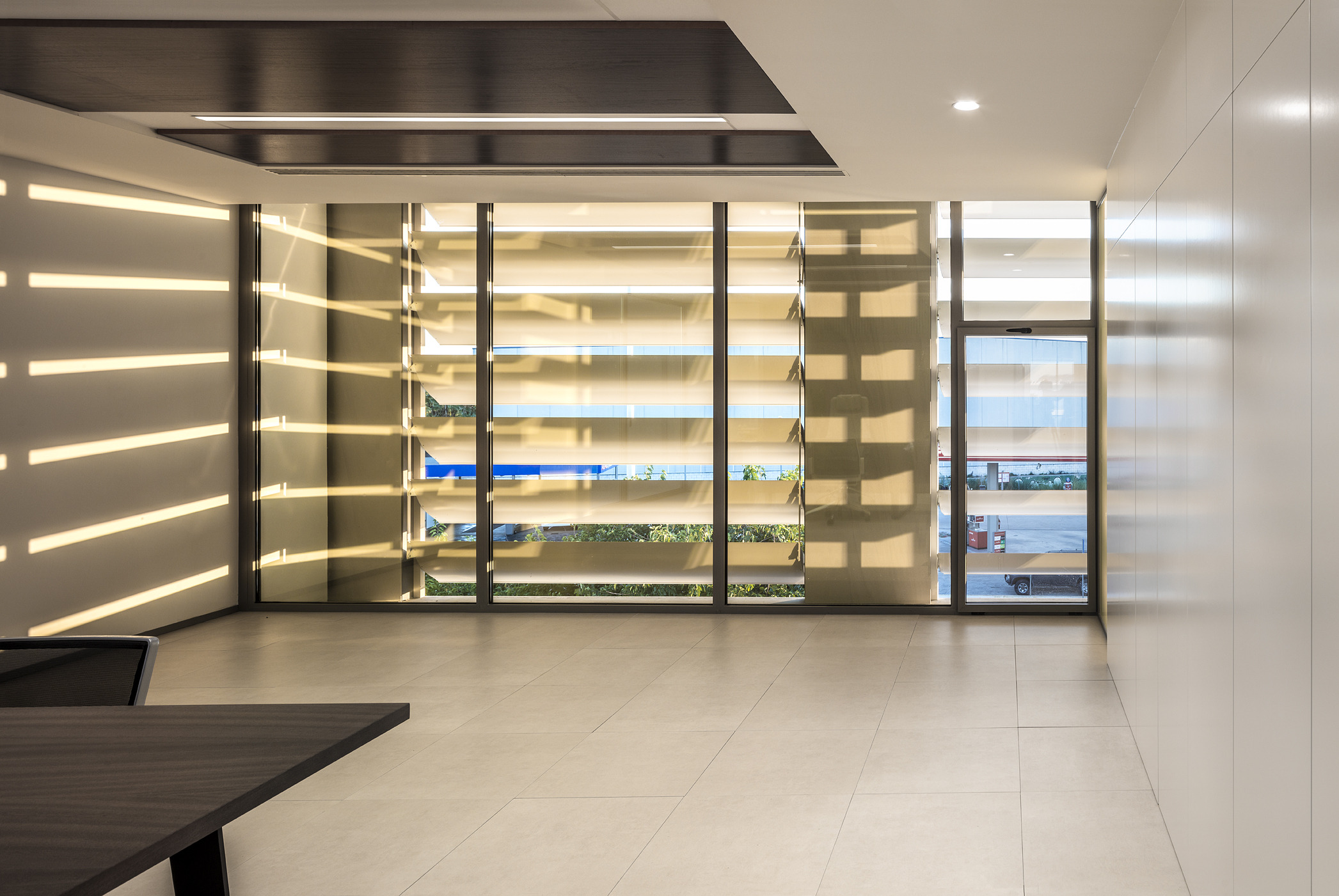 生态环保的"Sanlucar Fruit"办公室设计-18