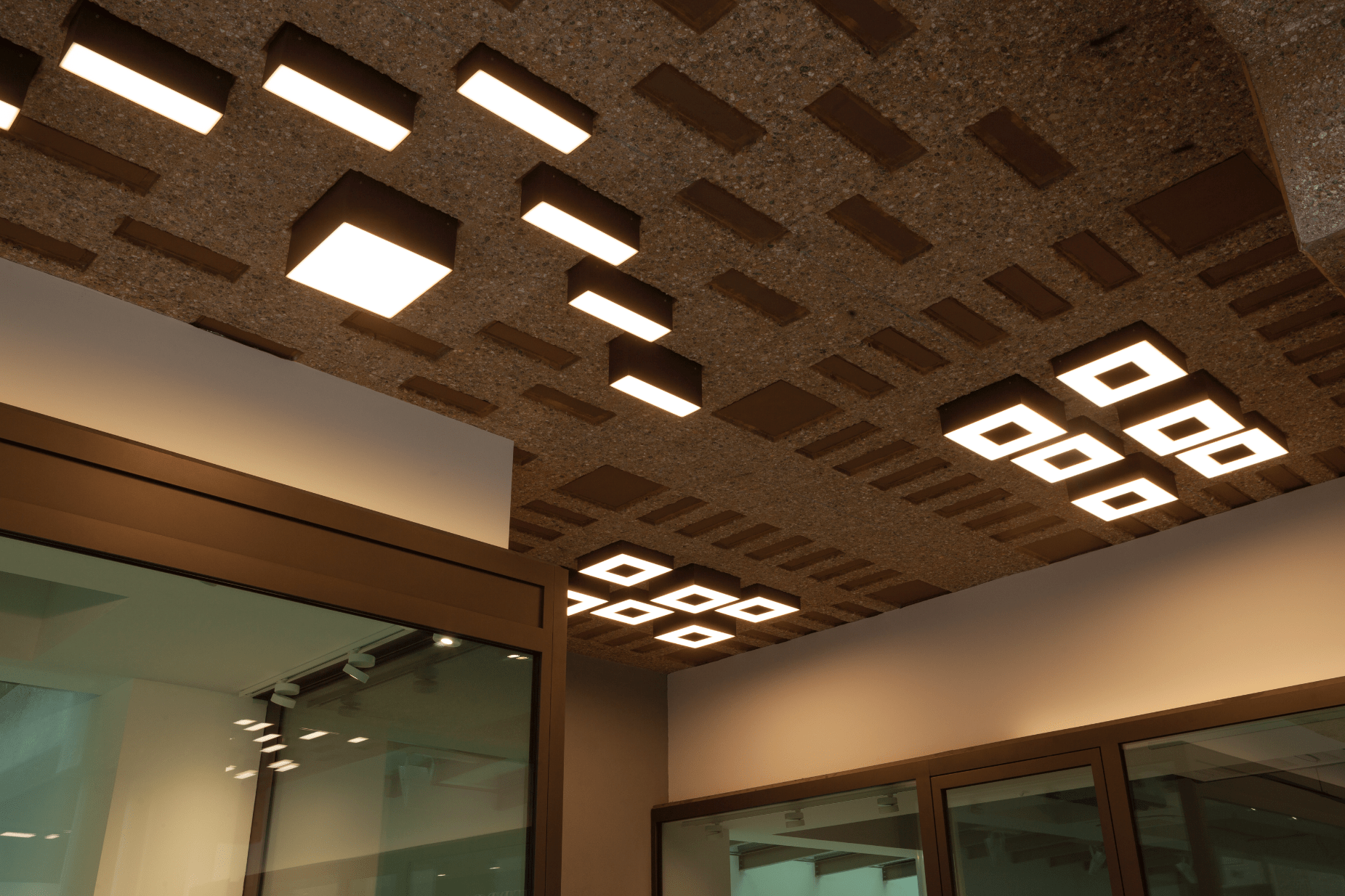 定制照明为卢加诺购物区增色-3