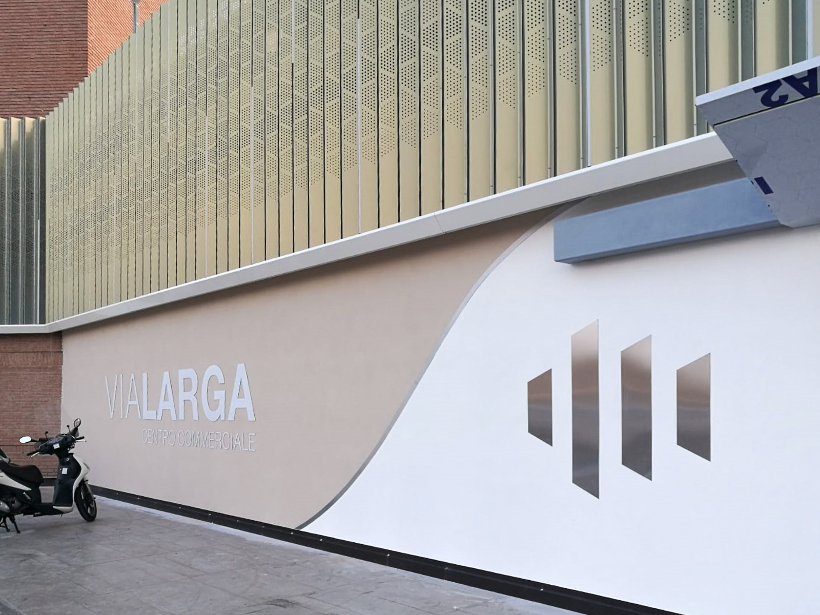 科纳德·维亚拉尔加-1