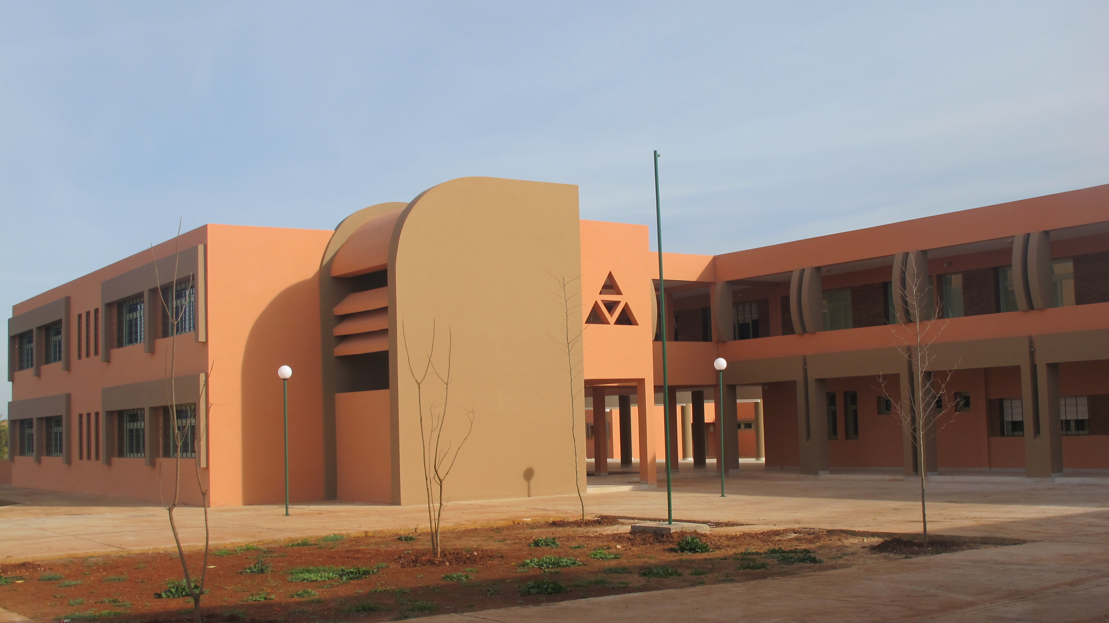 摩洛哥乡村中学——智慧橄榄林中的学术殿堂-4