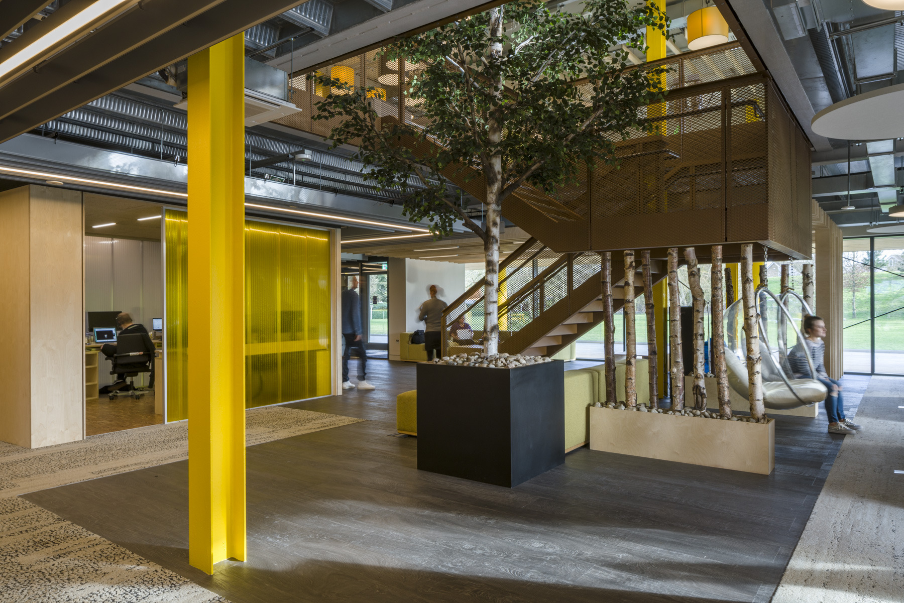 数码时代的工作场所 | 假日额外休息区的“人本”设计-3