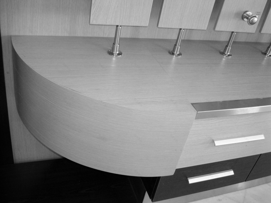 不锈钢旋转展示面板 呈现多功能家居设计-5