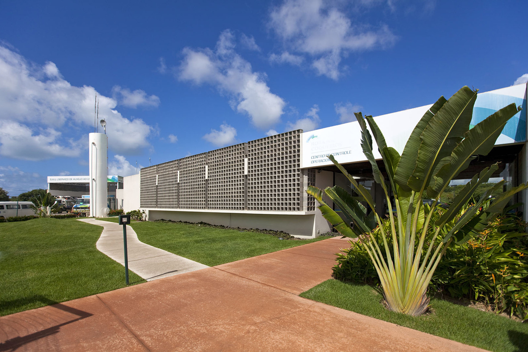 Recife 市 Jaboatão River 桥梁与自行车道设计-9