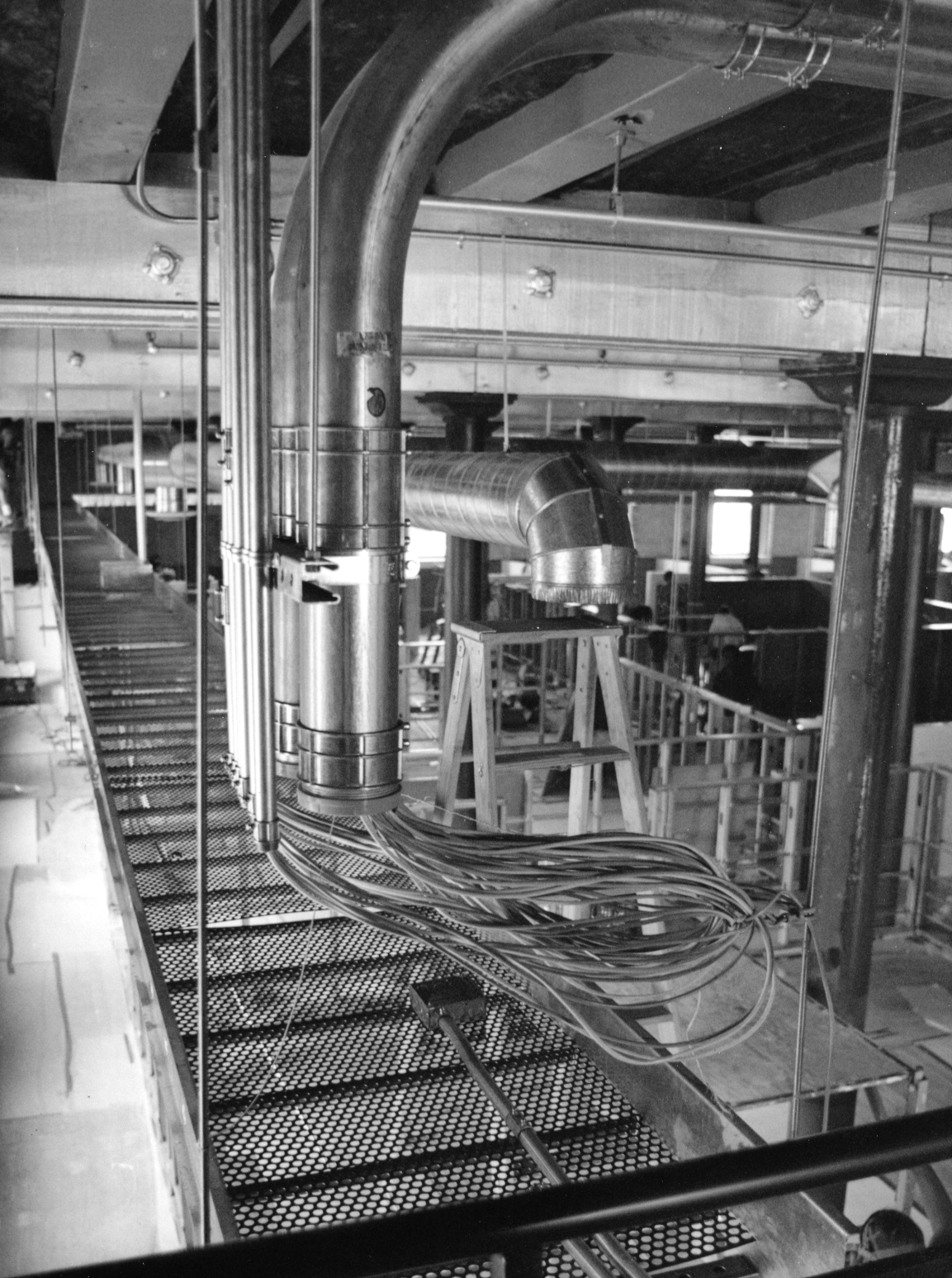 重焕生机的 Compass Marketing 历史仓库办公室设计-7