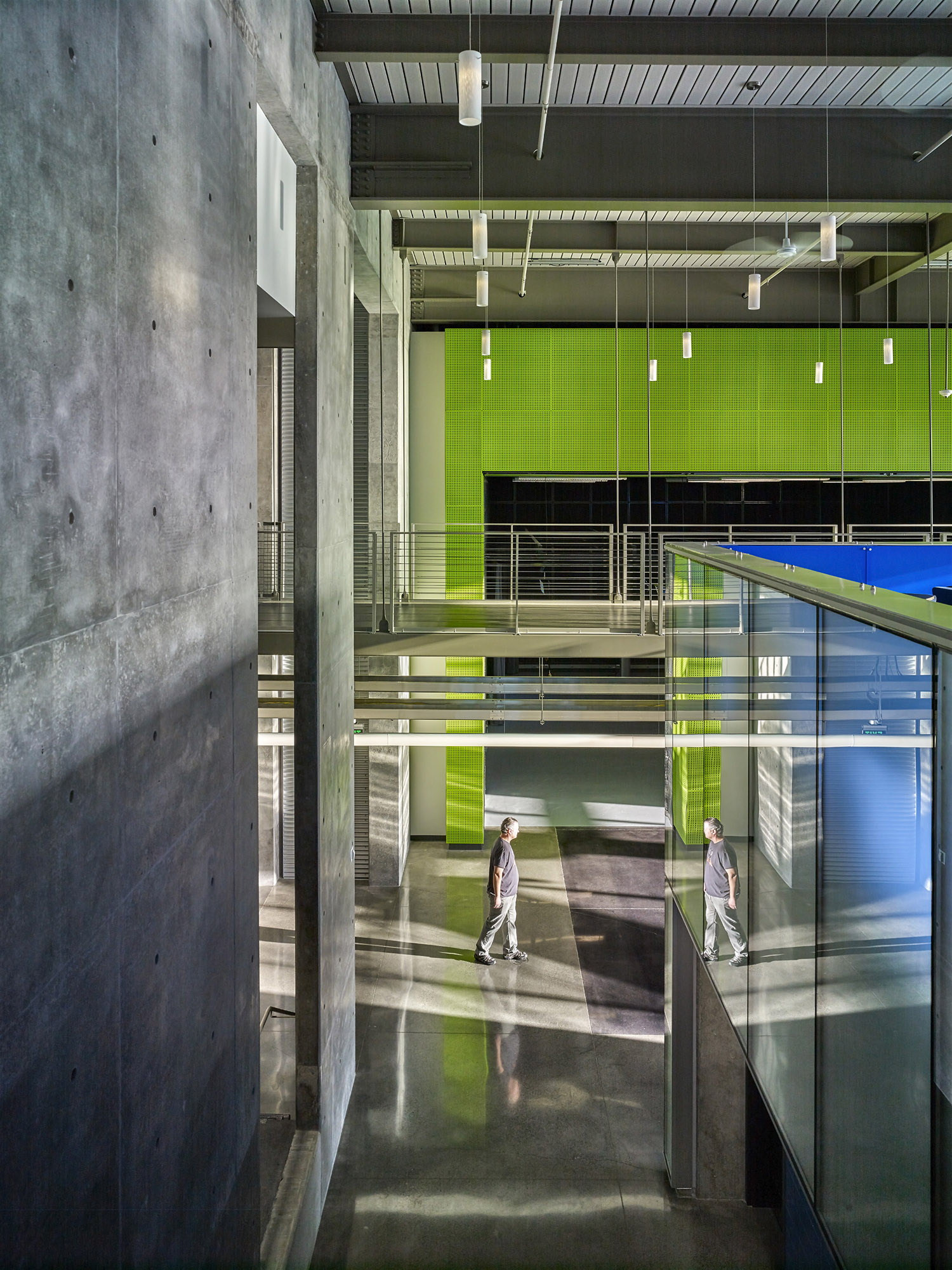 贝茨先进技术中心 | 沉浸式教学空间与透明度设计-8