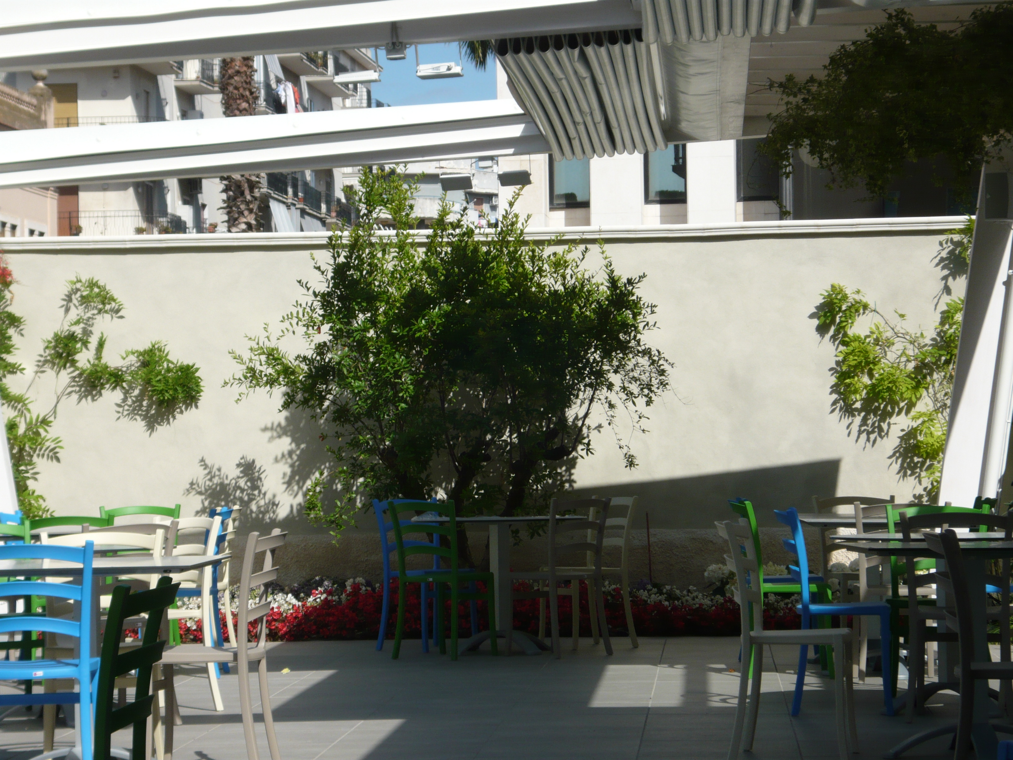 绿意盎然的城市花园——"Verde Matematico"餐厅设计-8