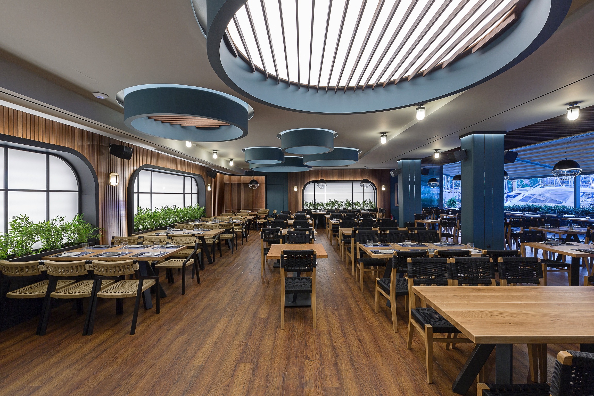 港口希腊餐厅 | 简约风格营造温馨用餐环境-1