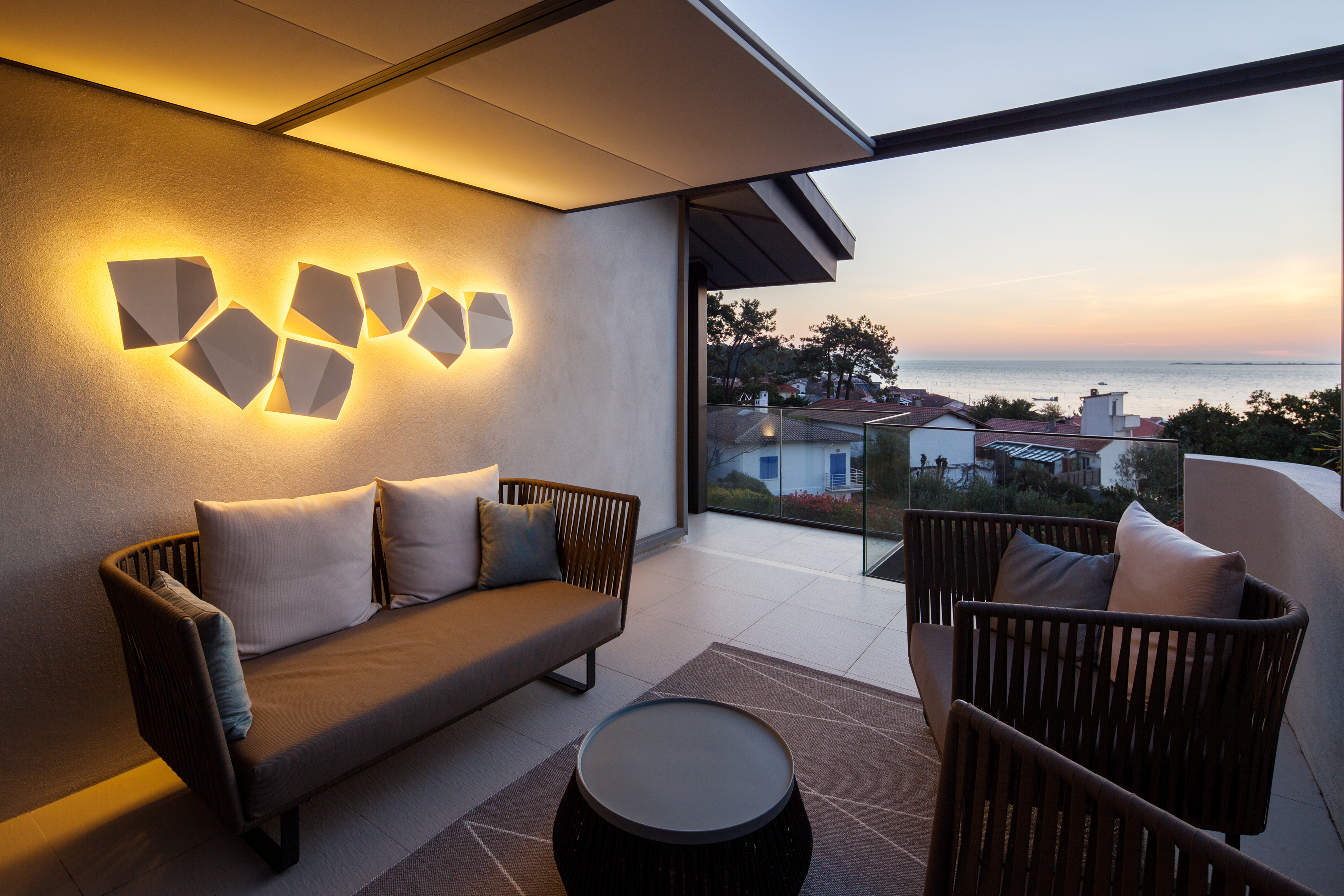 融合环境的法国海岛别墅设计-10