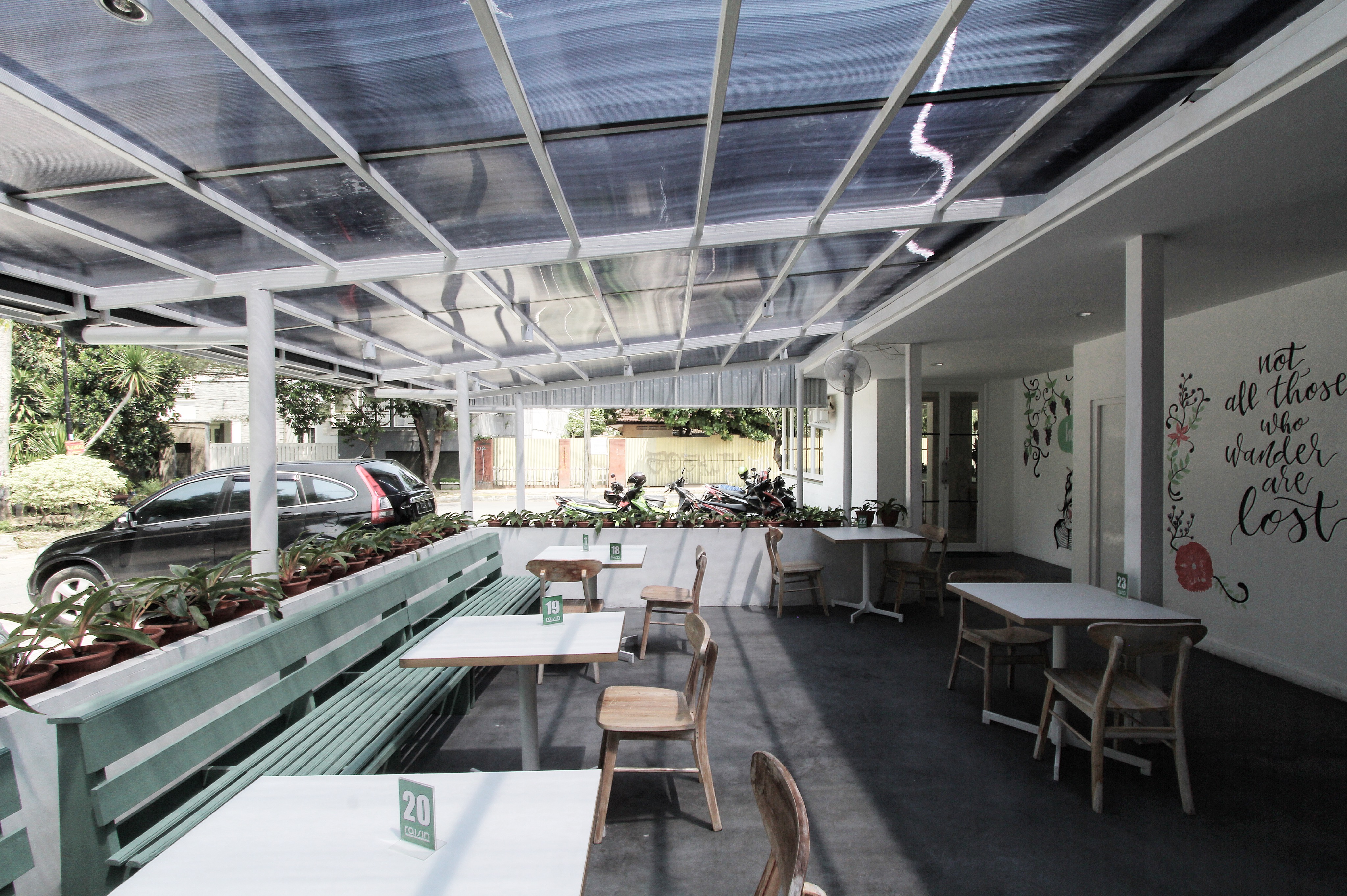 创意满满的葡萄干咖啡馆-6