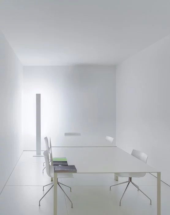Arper 的极简色彩空间 | 创意办公与公共空间设计-45