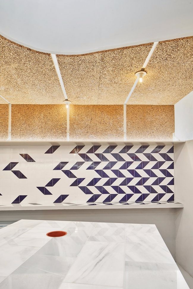 巴塞罗那 El Villa 酒吧改造-15