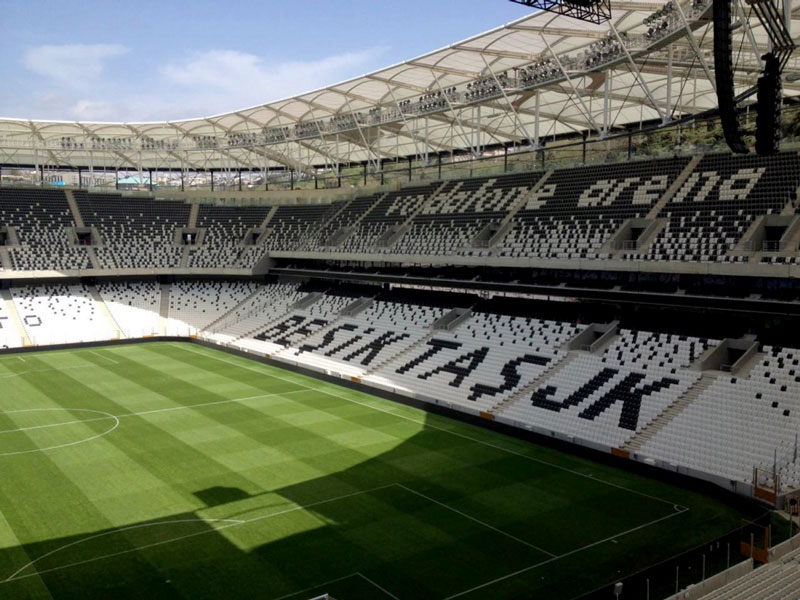 声音盛宴 | Vodafone Arena 的 30KH5 与 12KS5-7