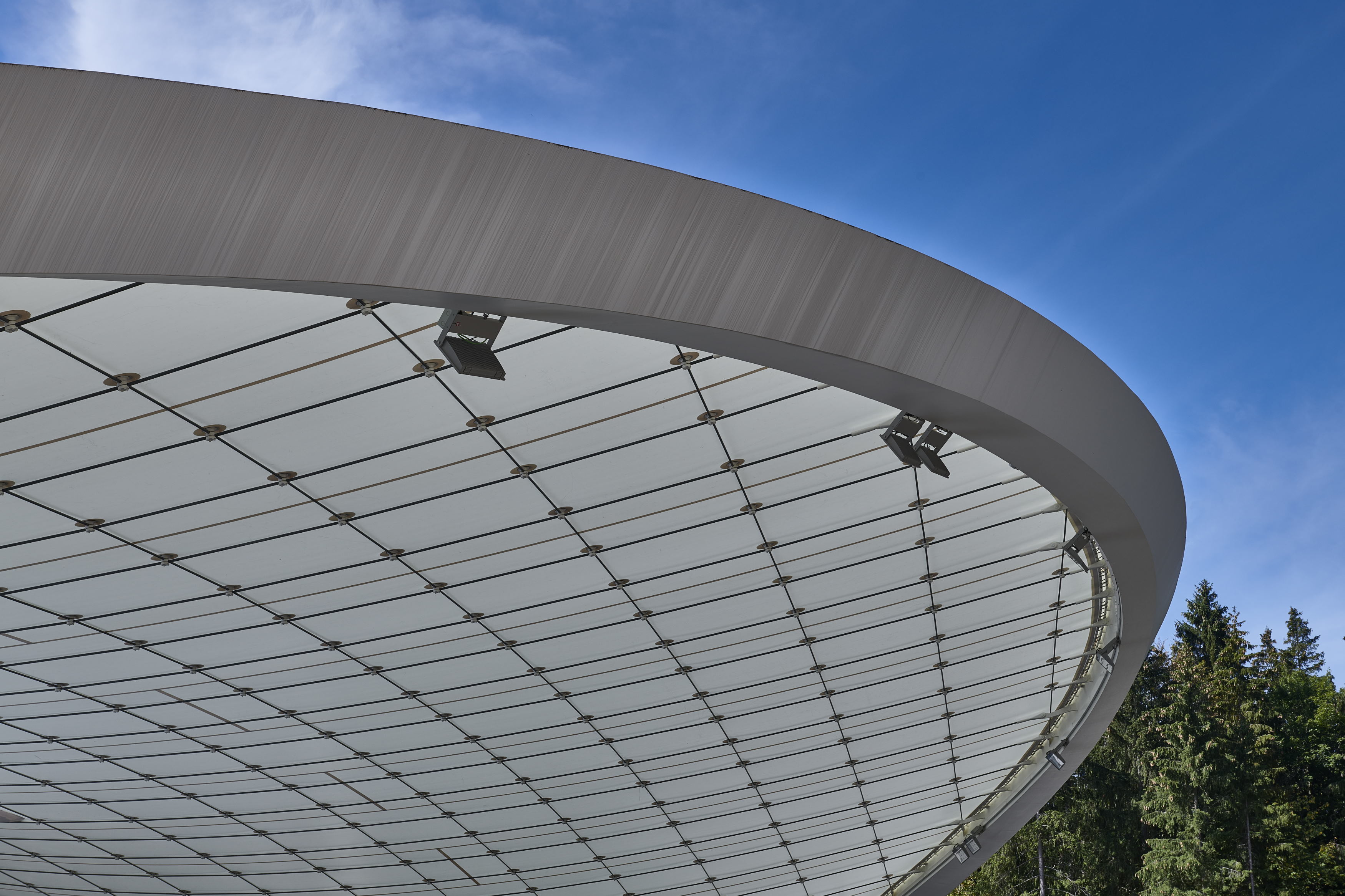 柏林-- 洛杉矶-- 北京 Graft 建筑事务所打造的 Schierke 竞技场-9