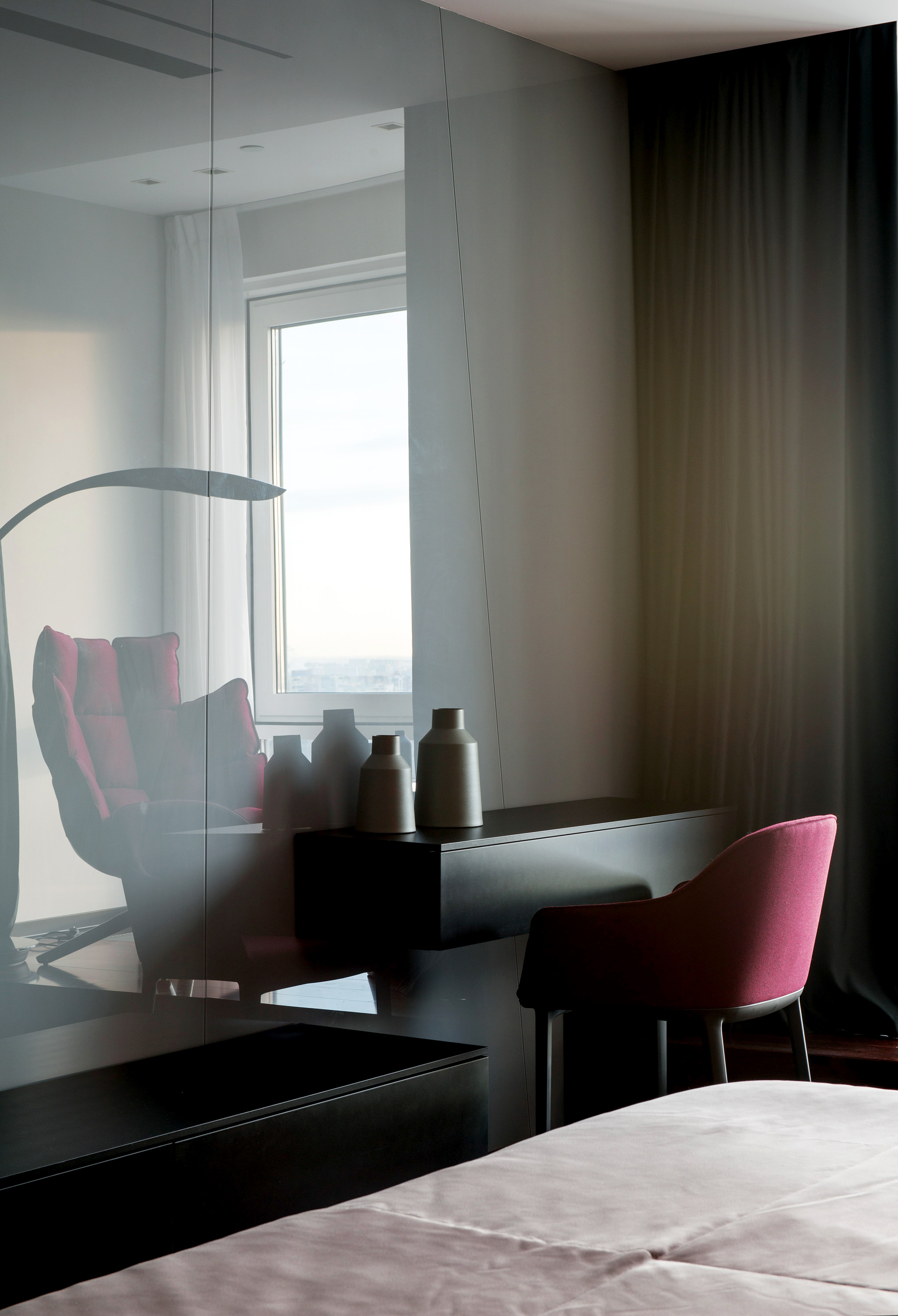 几何矩阵空间 | 暖木与冷玻璃的对比设计-20