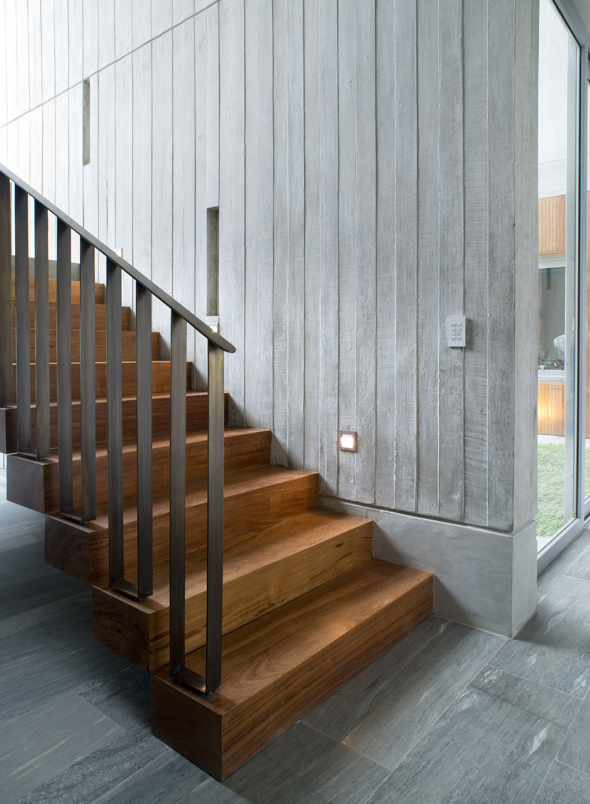 绿意盎然的山间别墅-10