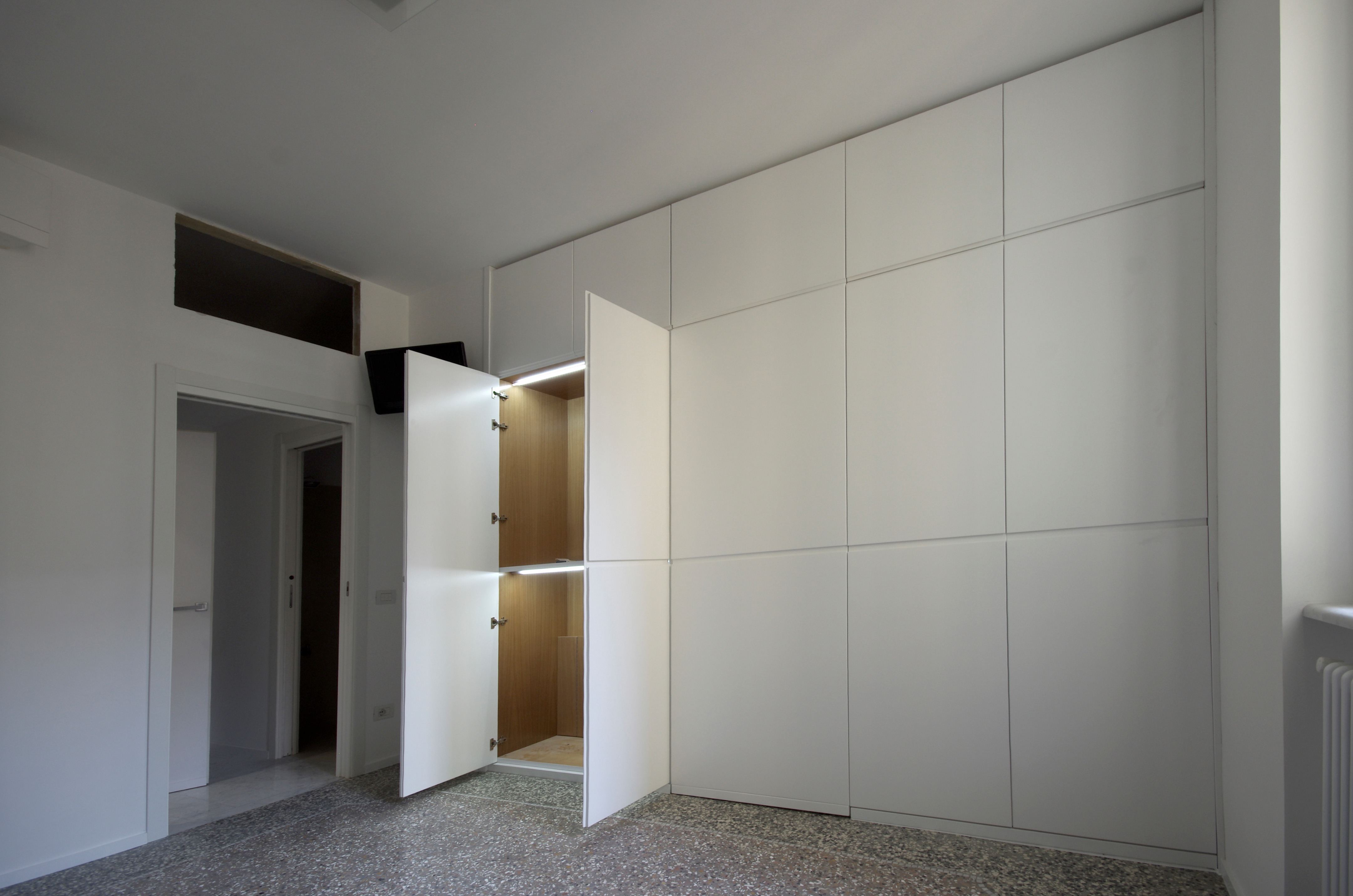 历史与当代交融的罗马公寓设计-12