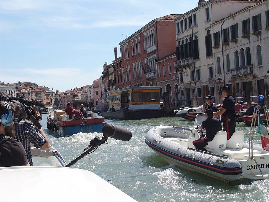 意大利圣阿戈斯蒂诺市政厅华美吊灯重焕新生-14