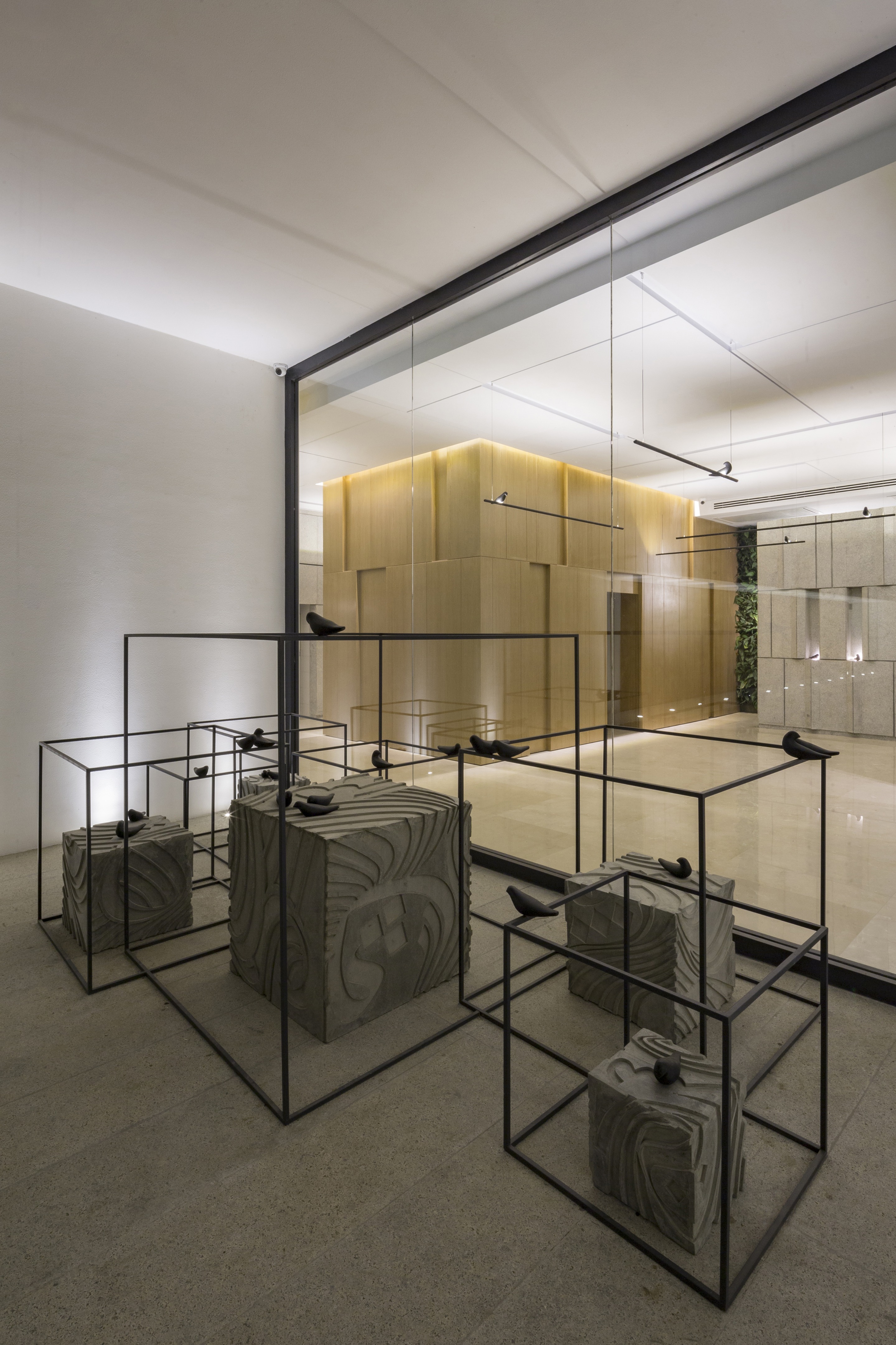 简朴而富有故事的艺术慈善中心-11