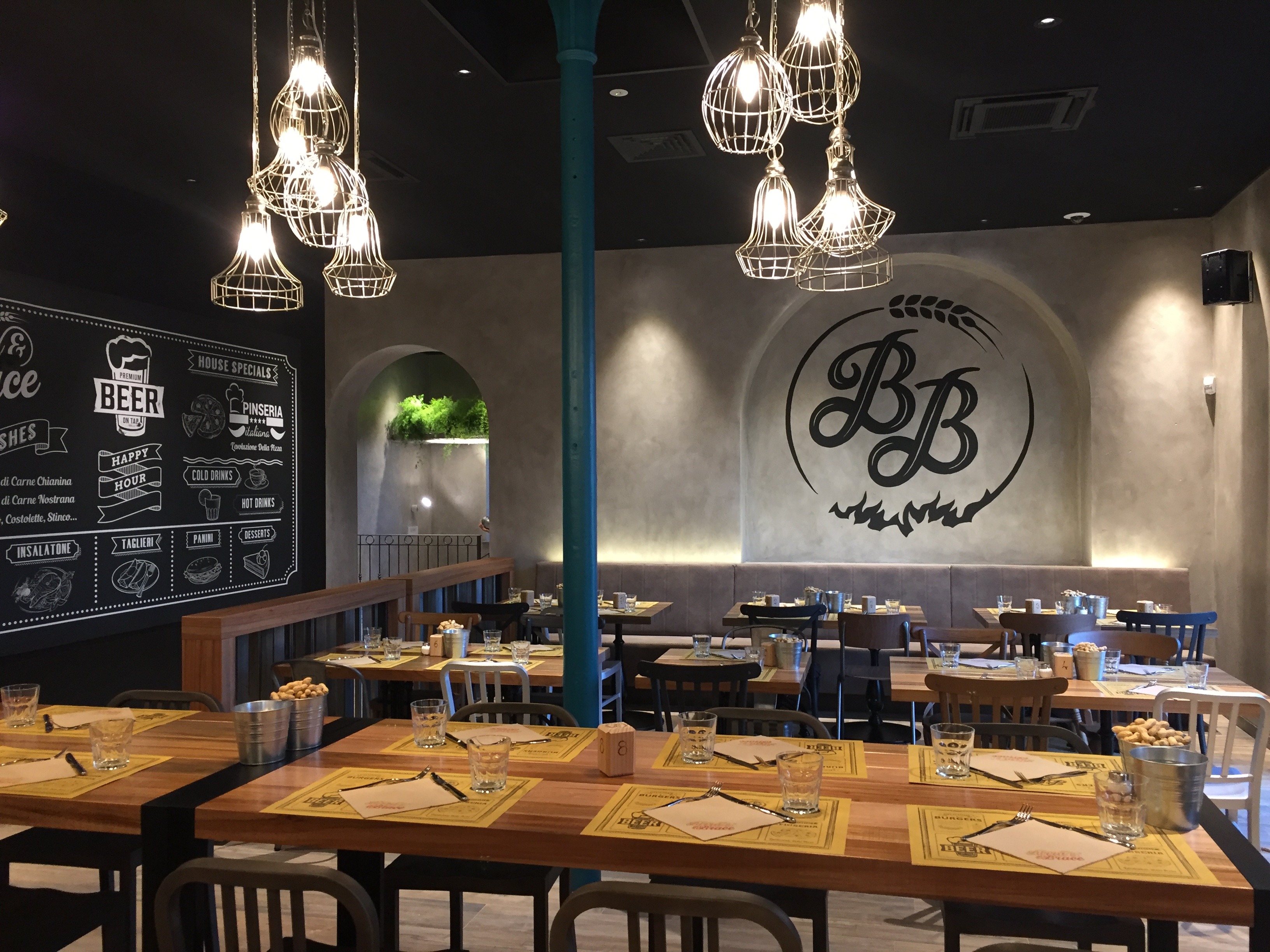 创意细节打造非传统酒馆空间-21