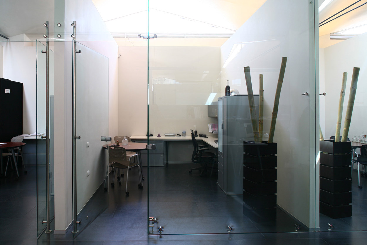 墨西哥 Pavisa 办公大楼 | 现代简约的办公空间-13