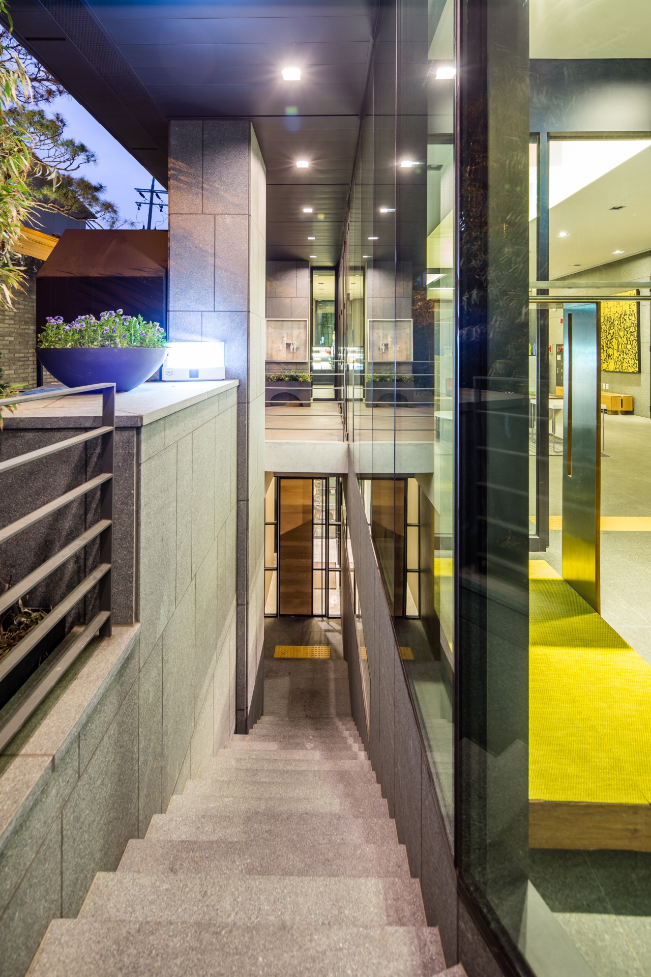 首尔 Myeong·dong STAY B 酒店 · 小地块大设计-5