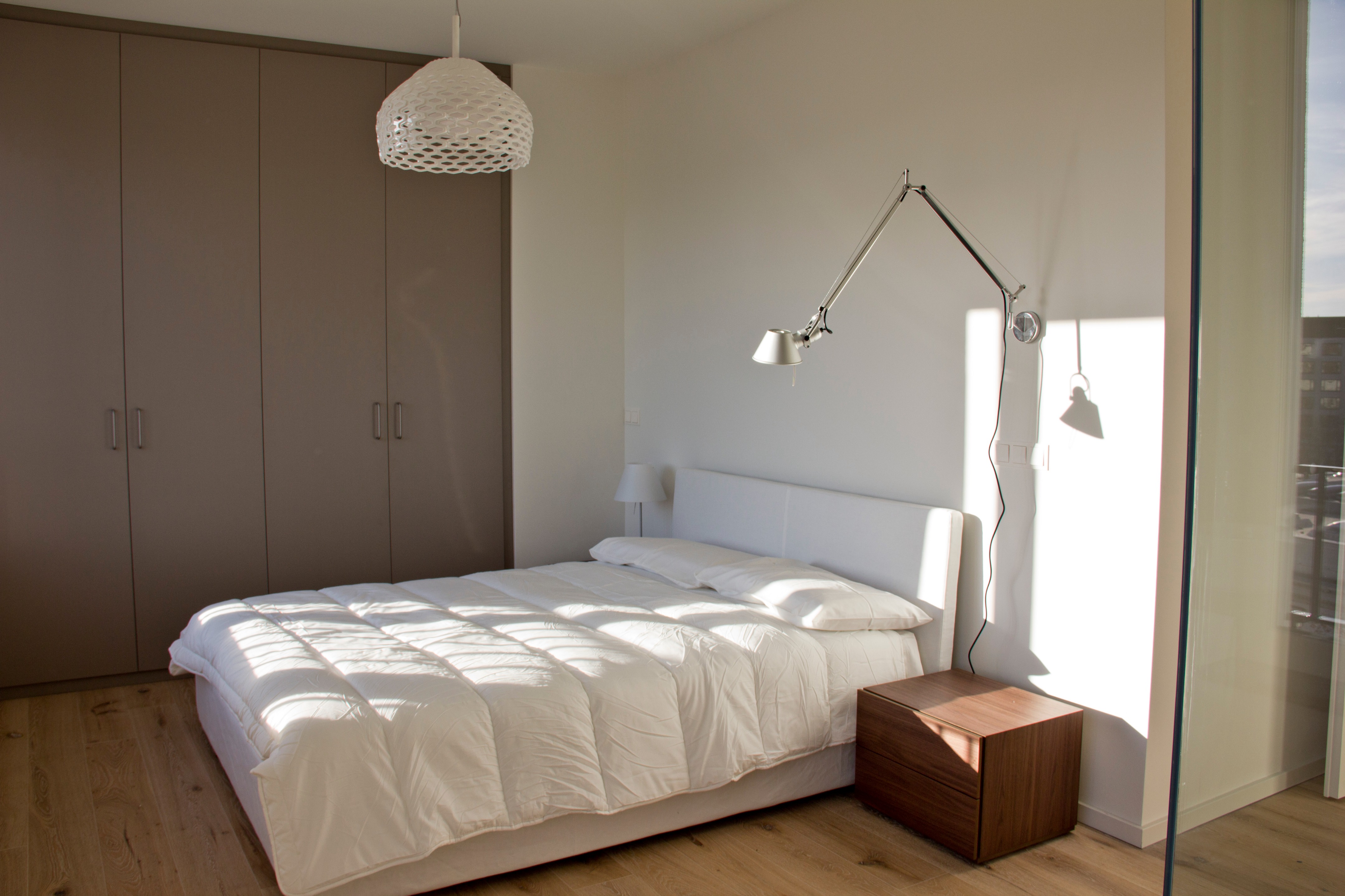 柏林中心顶层公寓的现代意式设计-19