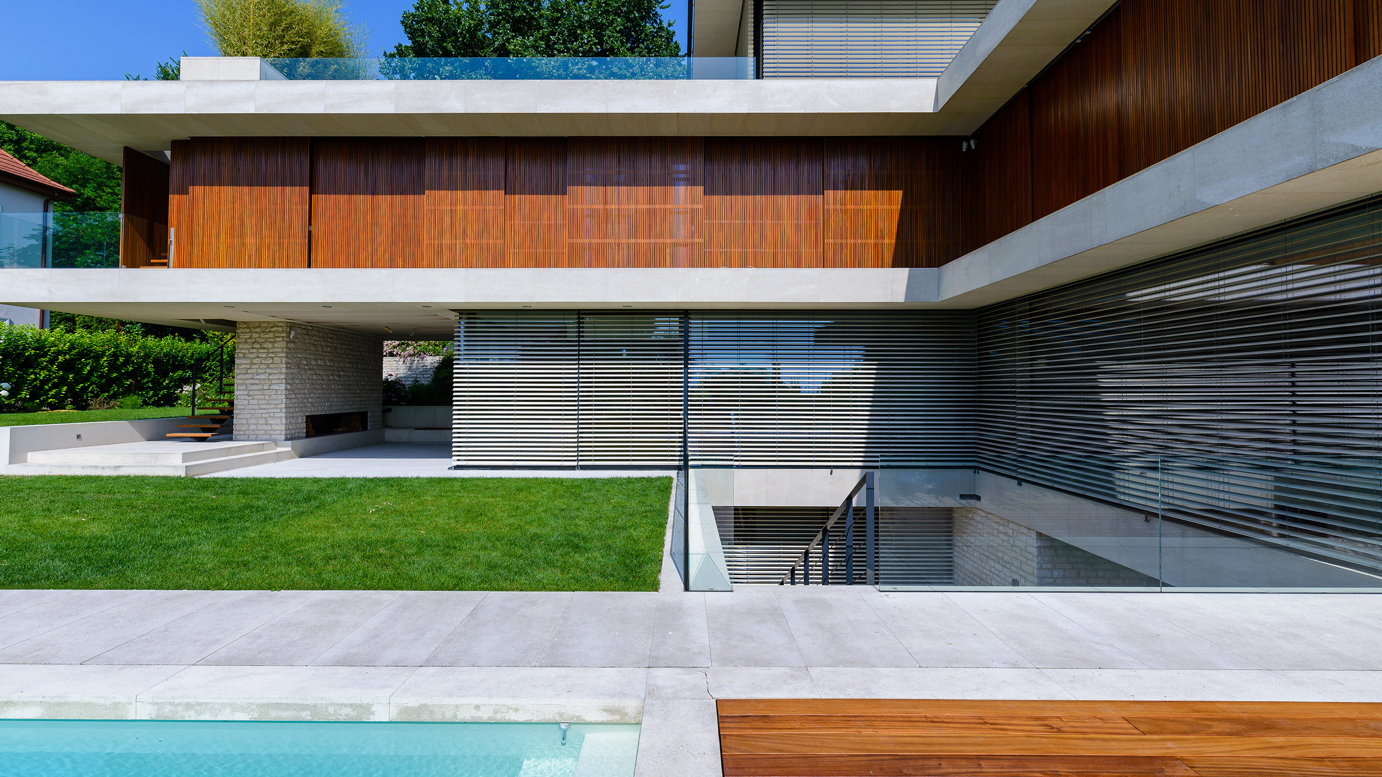 Modern villa shading by Krüllung-8