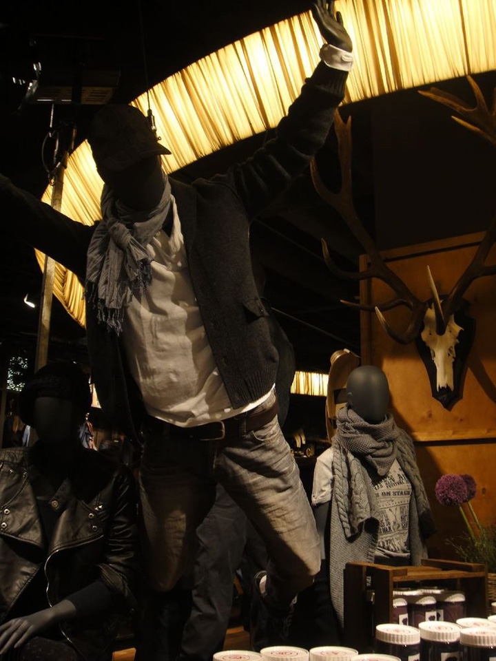 斯图加特s Oliver 旗舰店-12