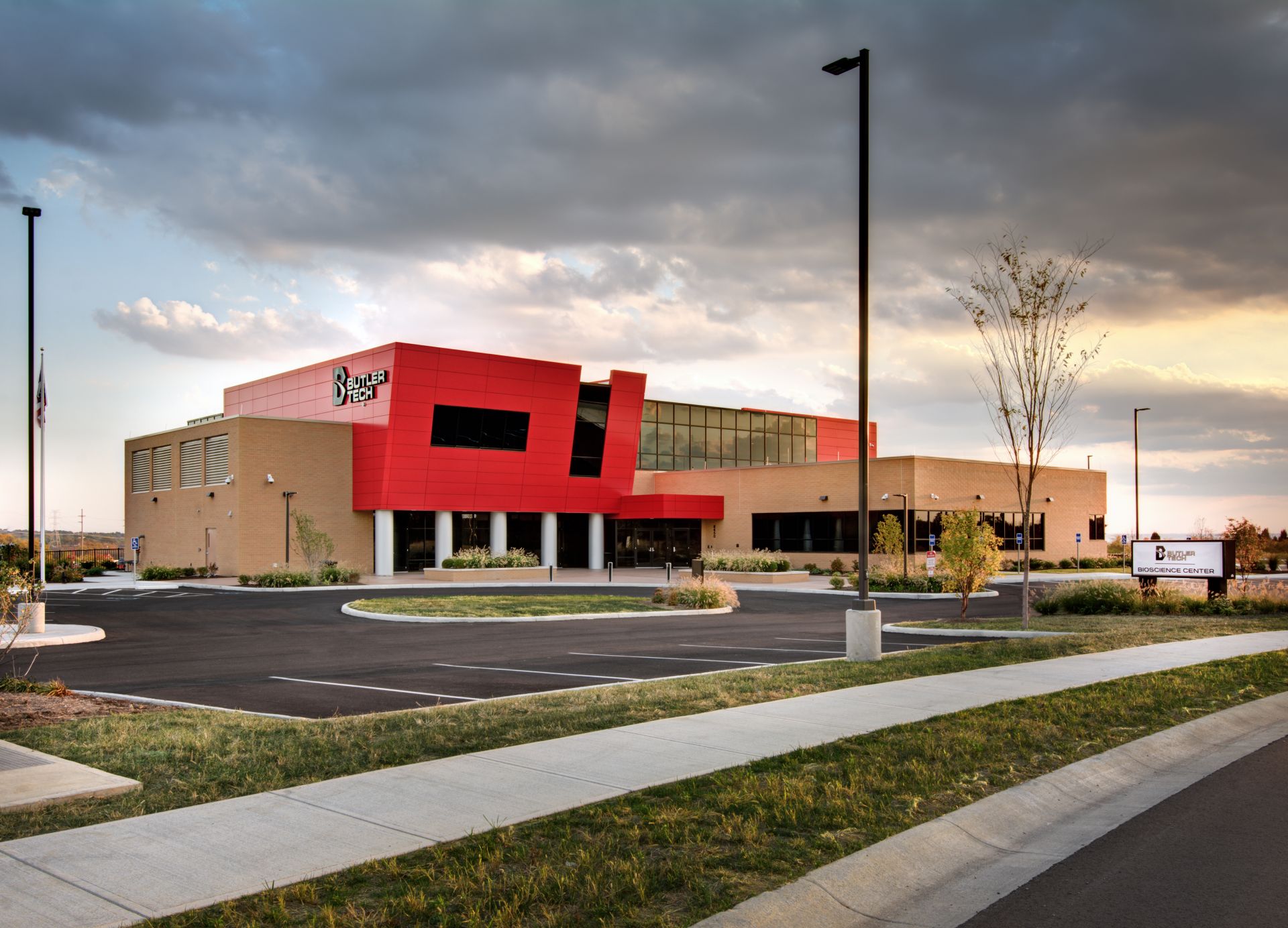 巴特勒科技生物科学中心-3