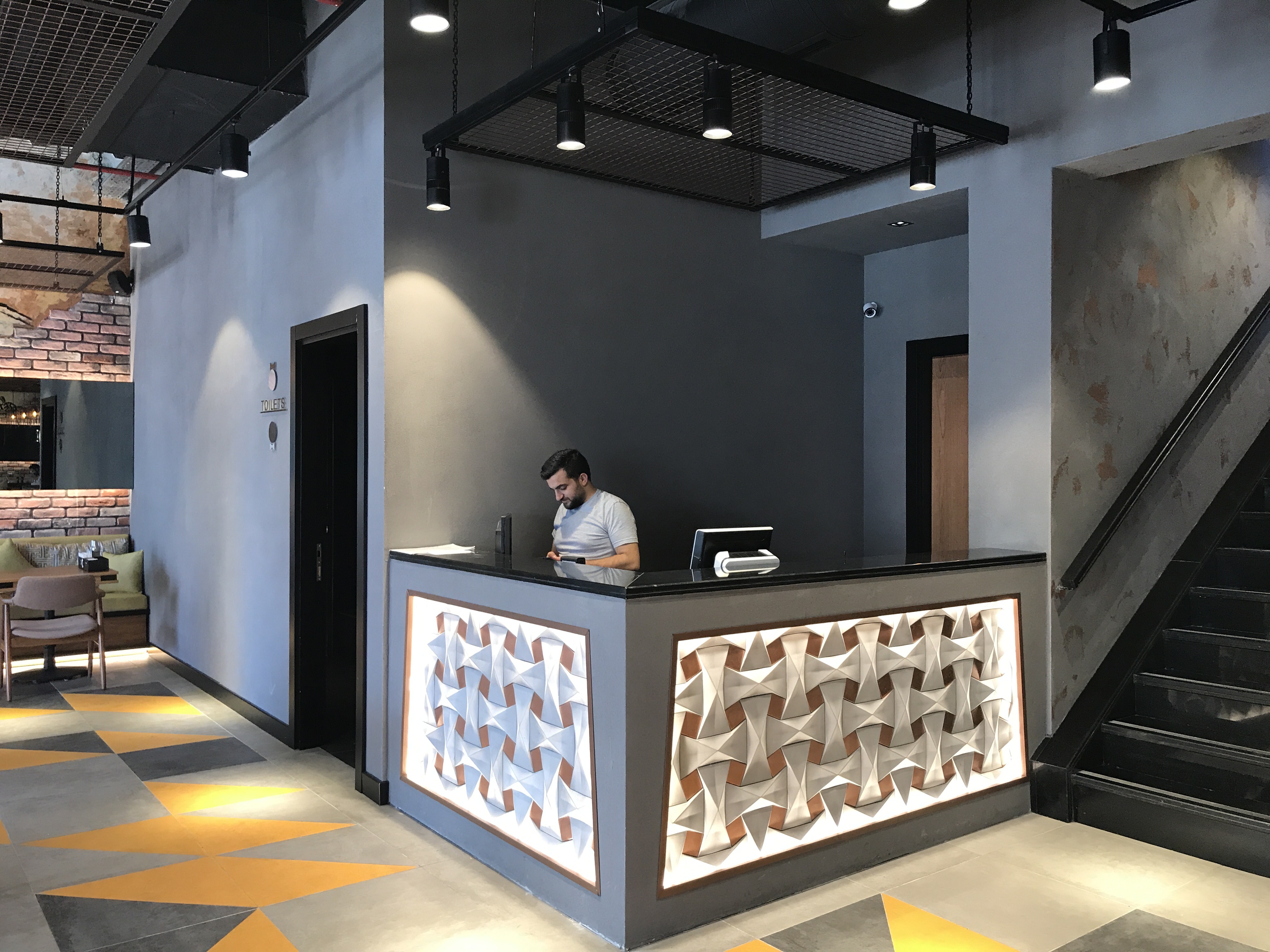 2017 年完成的 ZOOM 咖啡餐厅室内设计案例-35