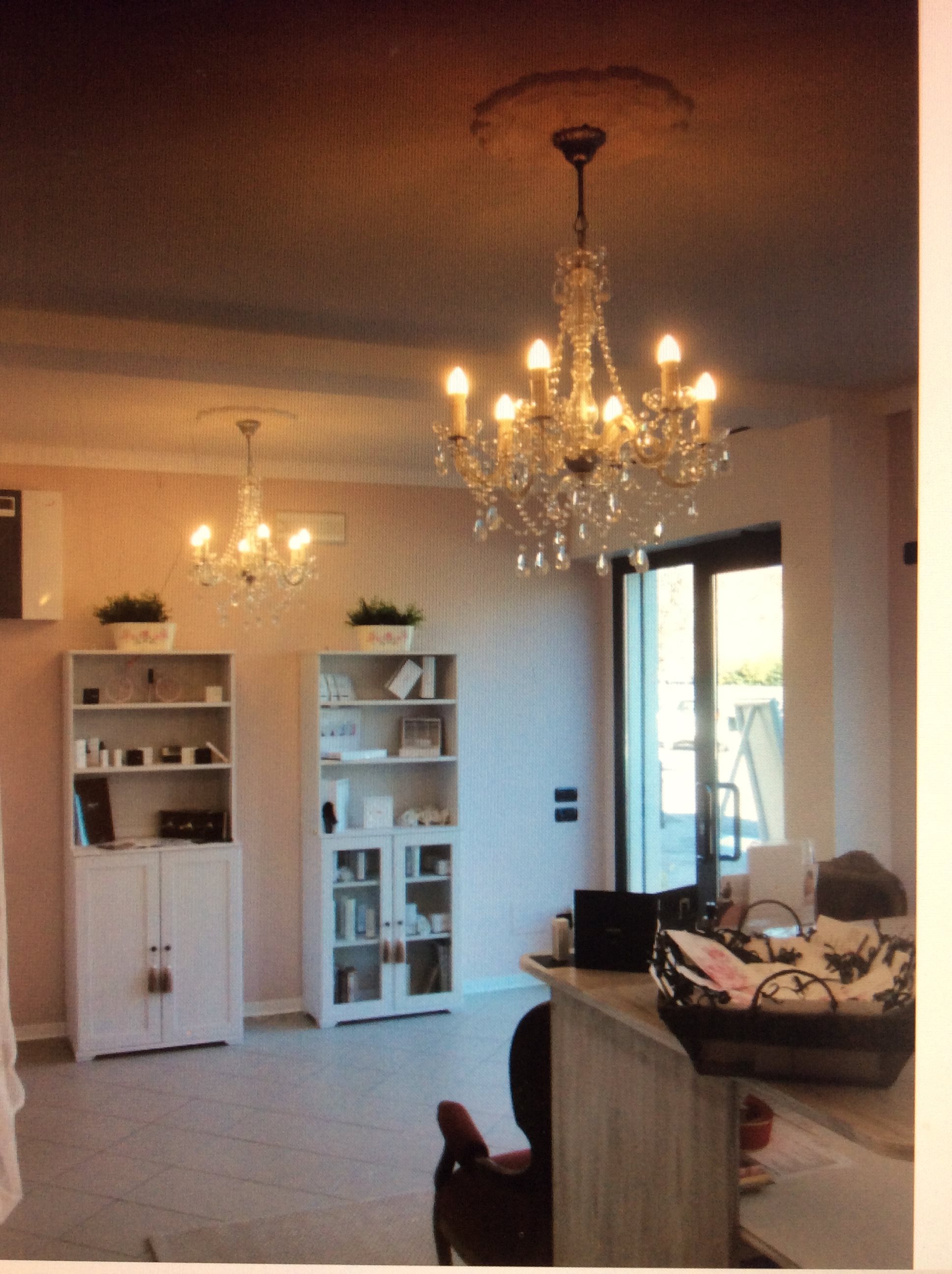 2014 年意大利美容商店室内设计案例-0