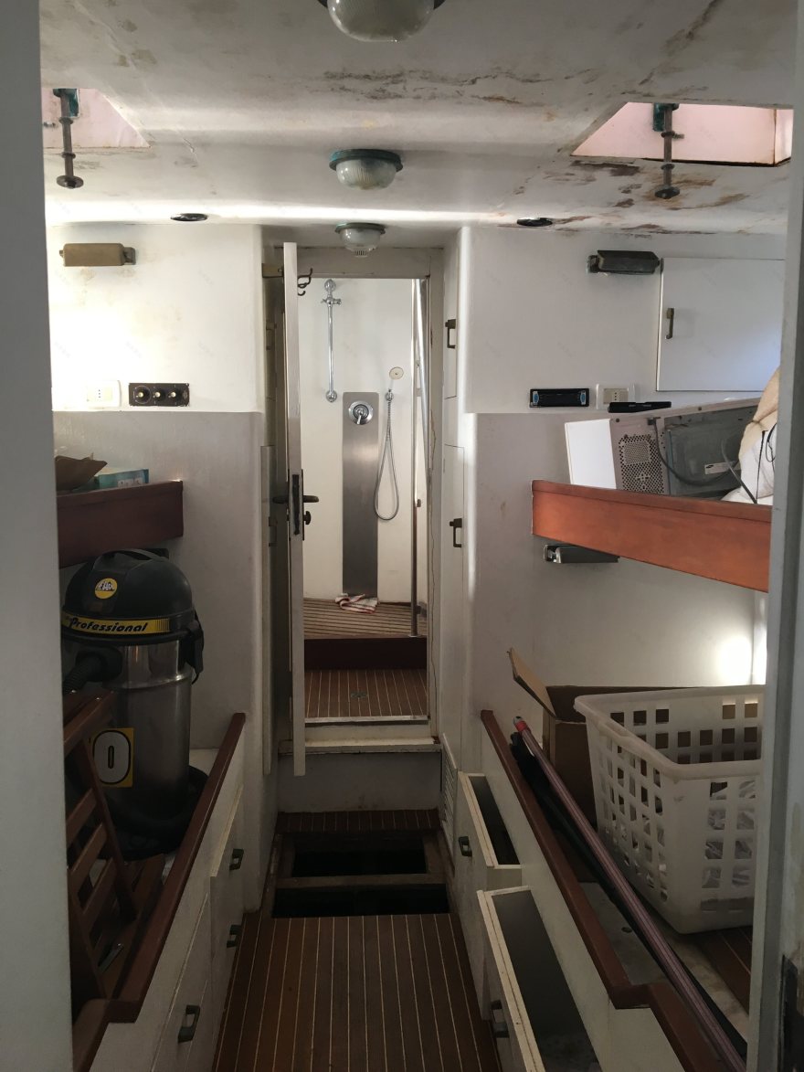 豪华游艇"Letting Go"的室内设计亮点-10