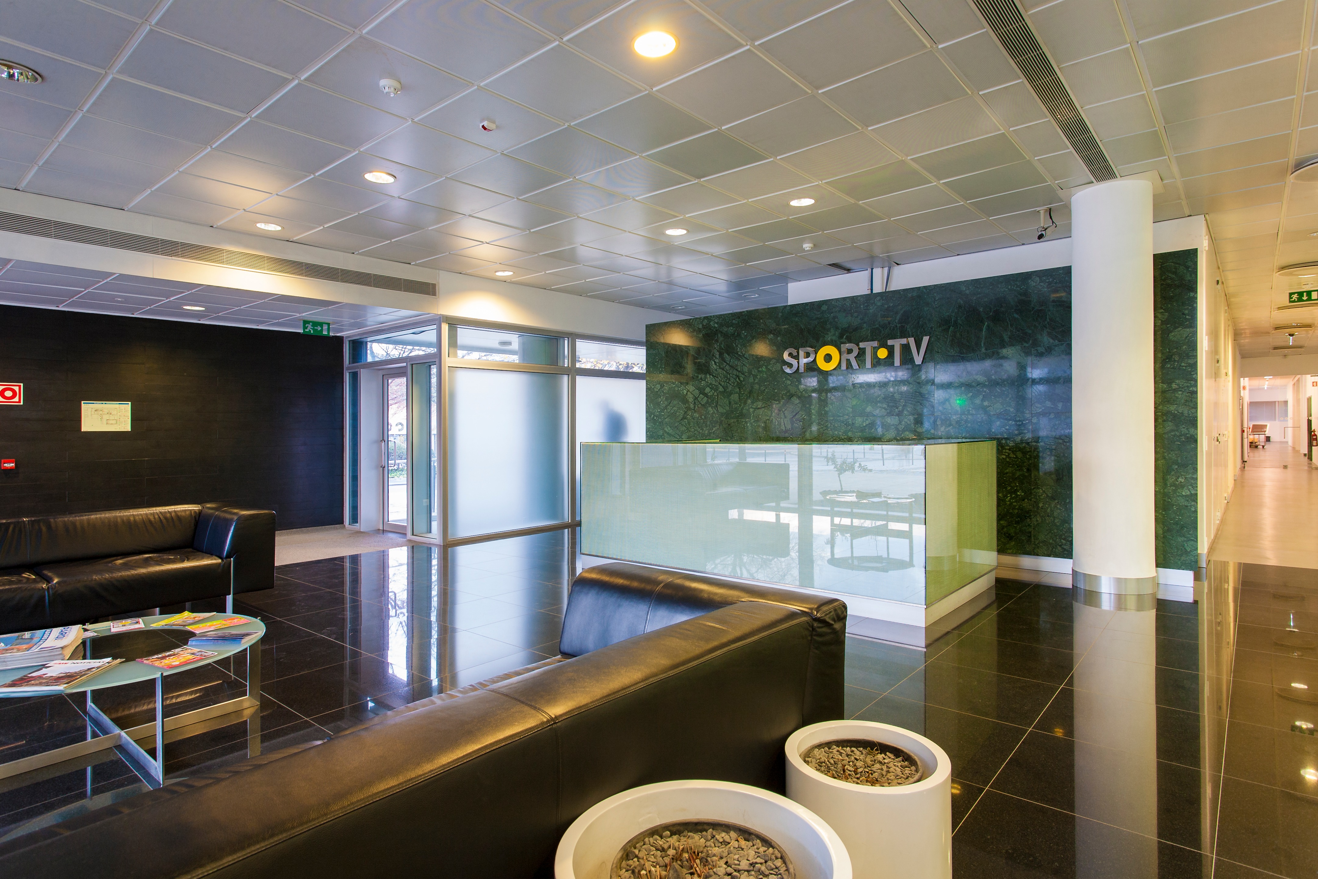 创新科技风，Sport TV 葡萄牙总部室内设计-25