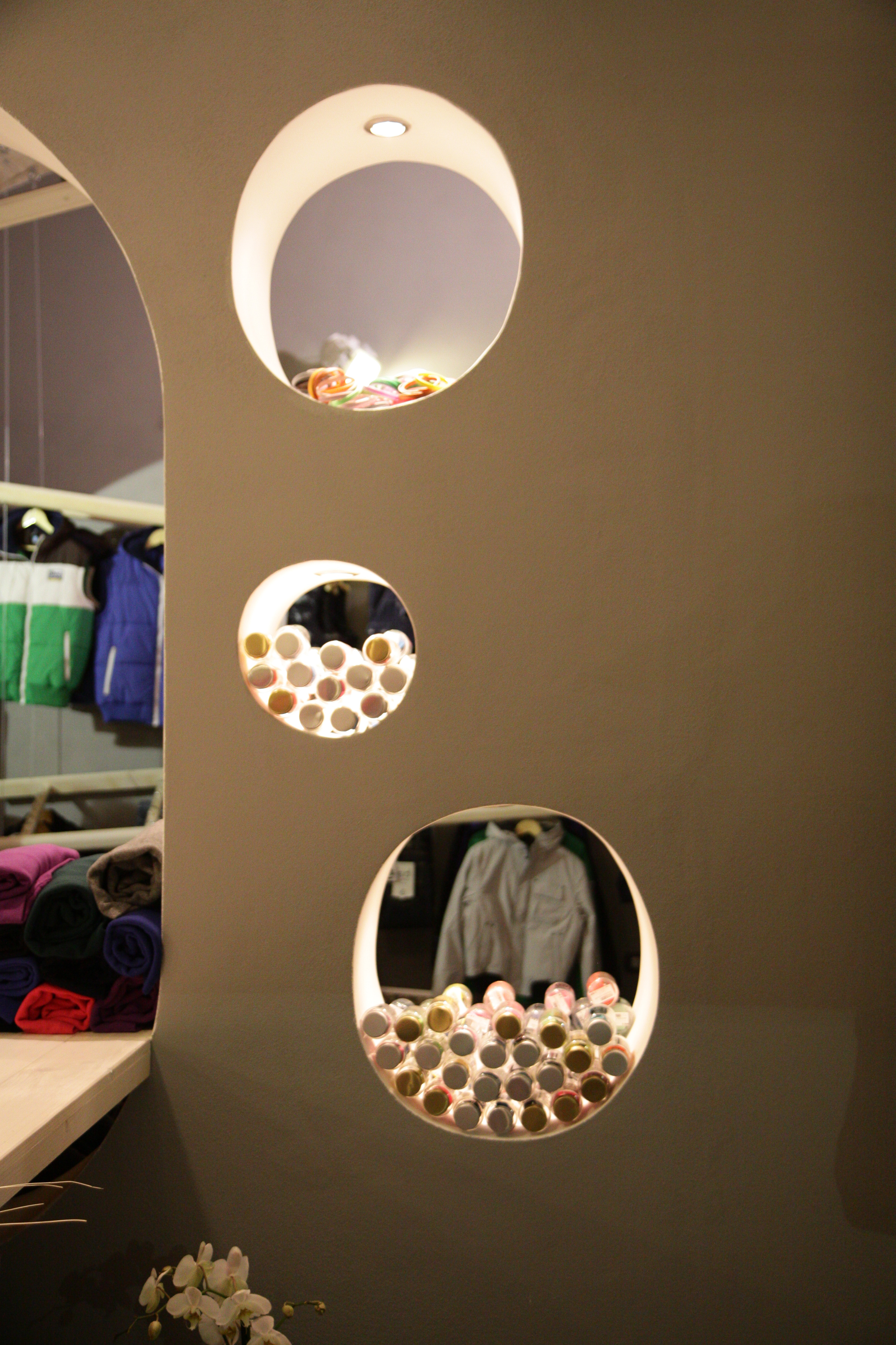 废旧车间变时尚商店的创意重生-46