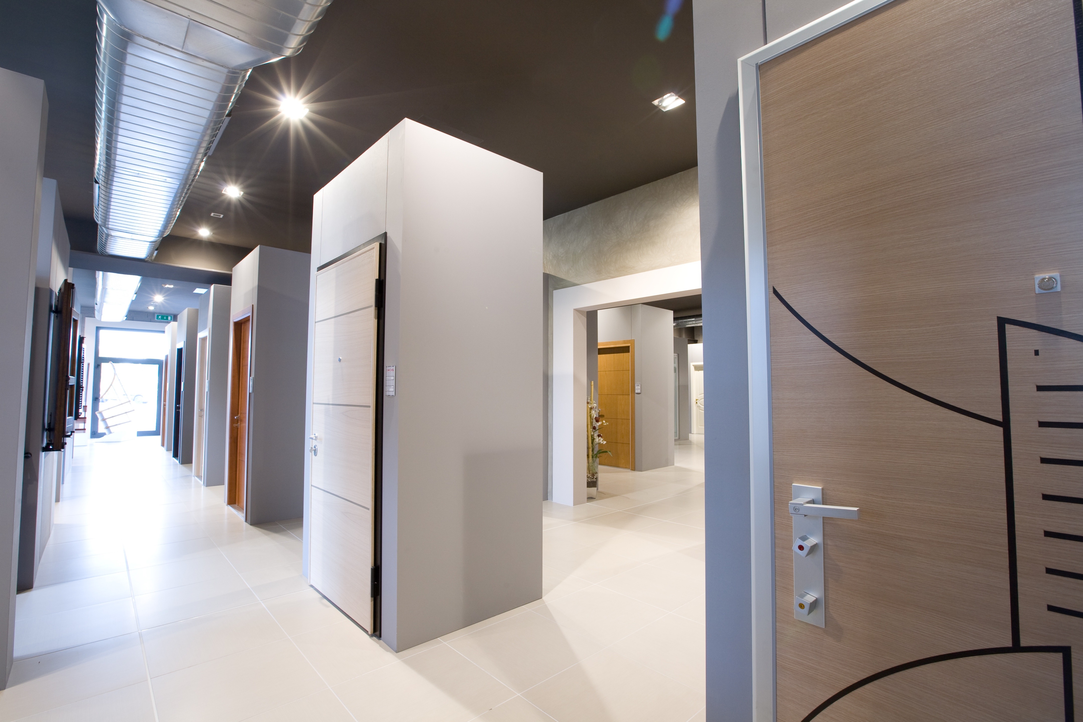 2008 年完成的 Virga Serramenti 室内设计项目-4