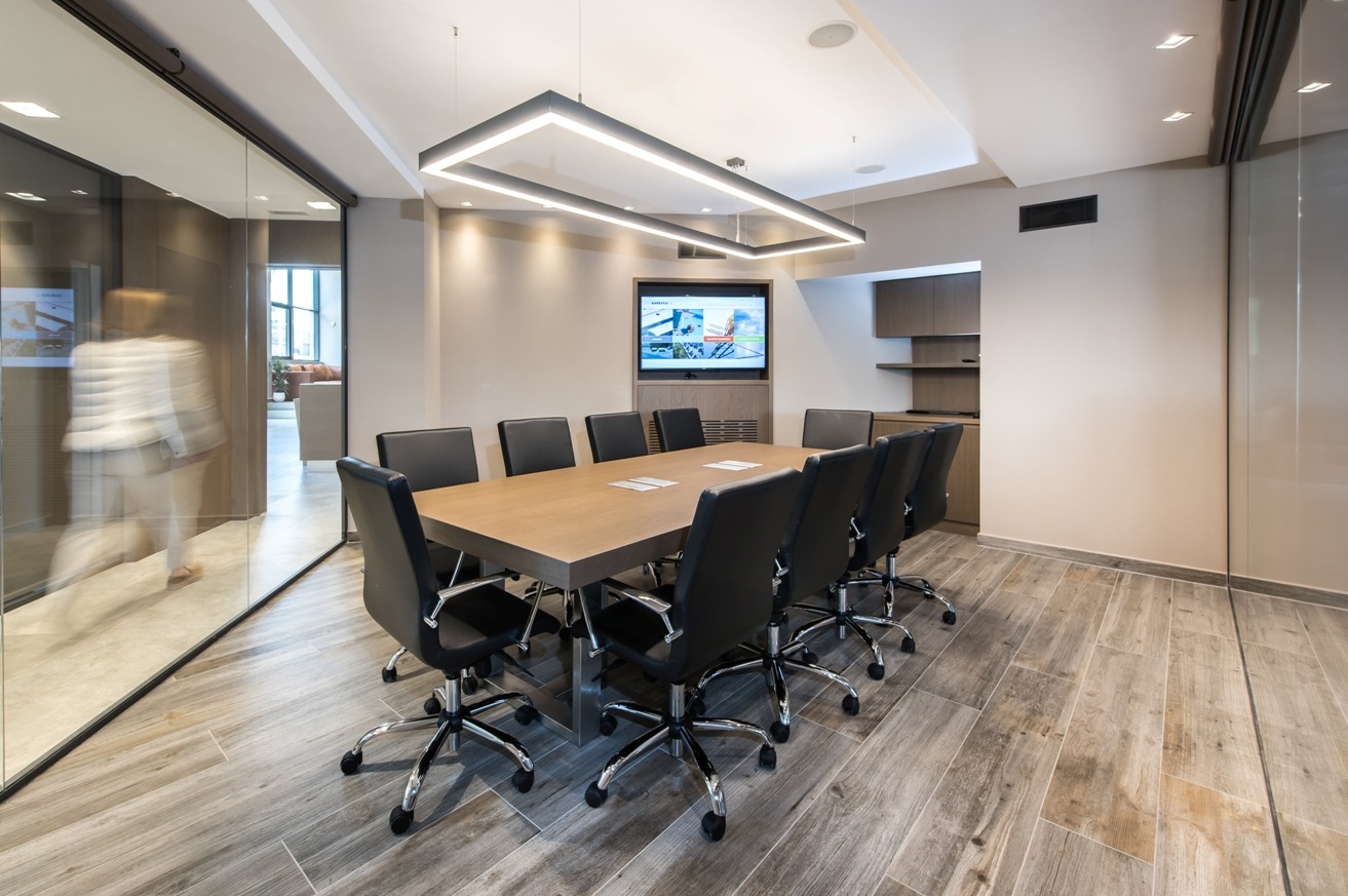 2017 年完成的 KARATZIS S.A.办公室大楼室内设计案例-19