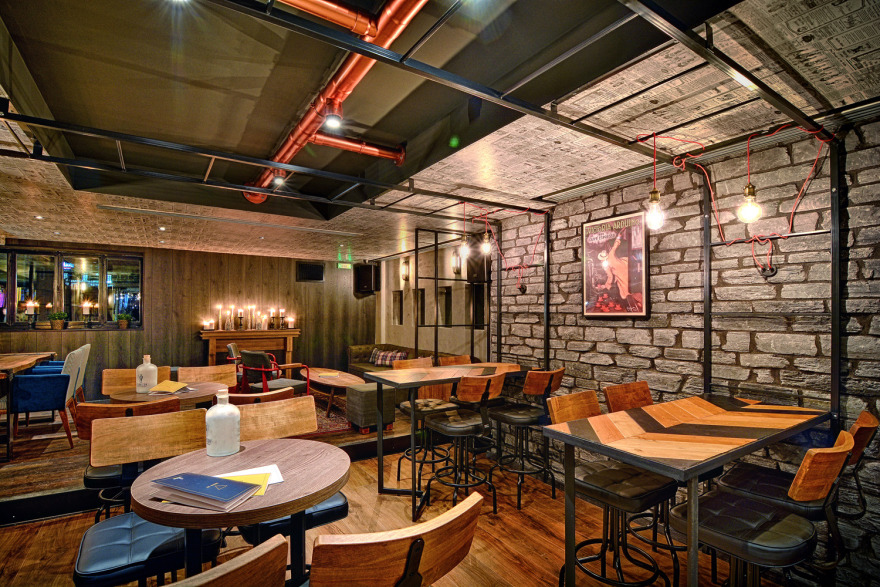 Garrison 酒馆 | 工业风与古典元素的完美融合-3