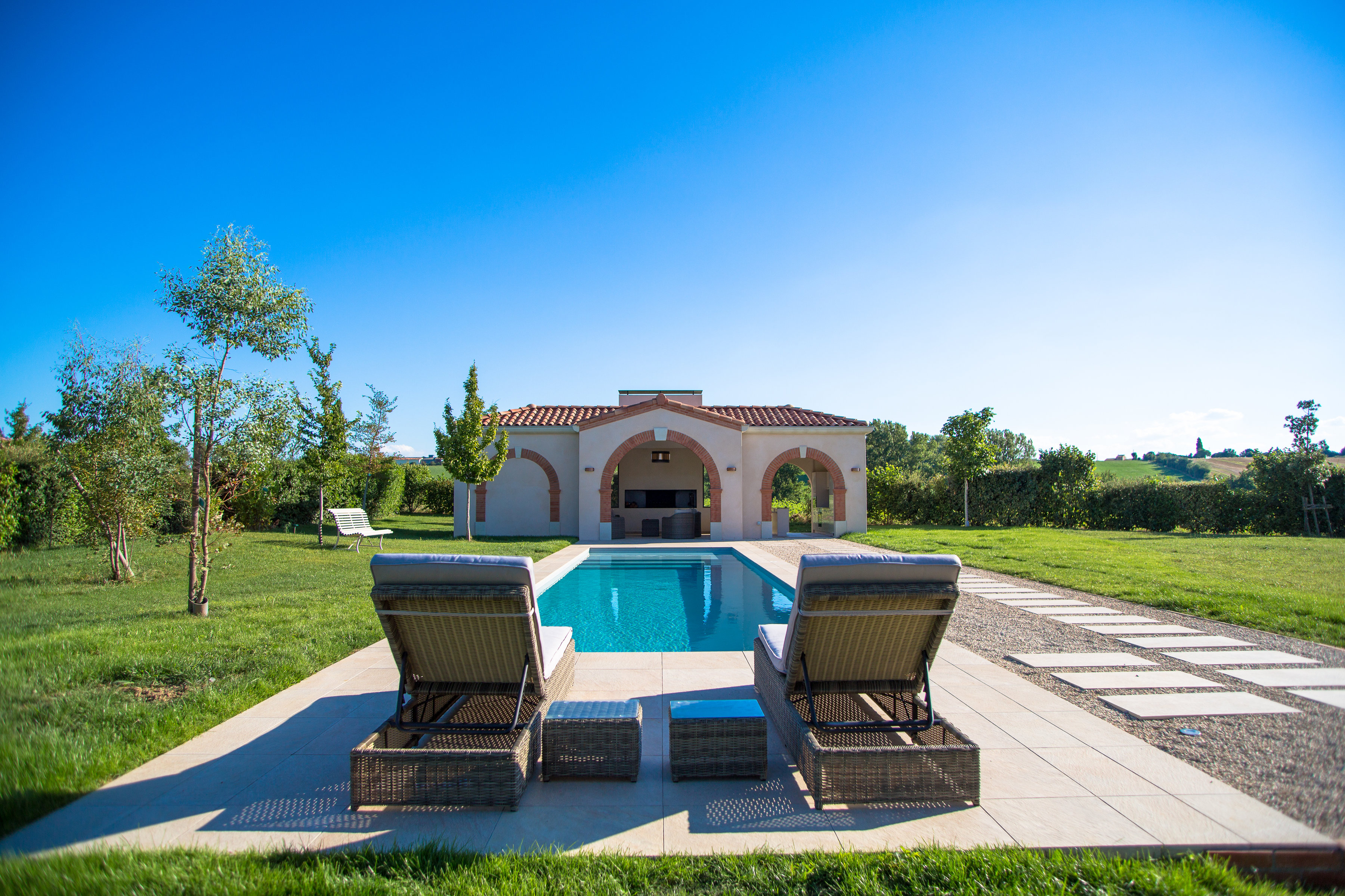 葡萄园中的夏日泳池别墅-15