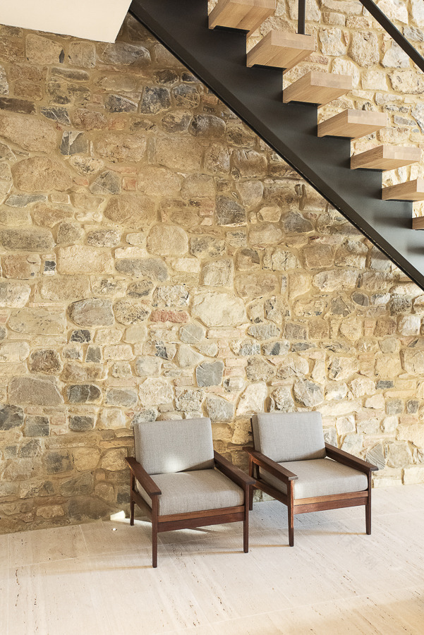 意大利托斯卡纳乡村别墅的现代复兴-3