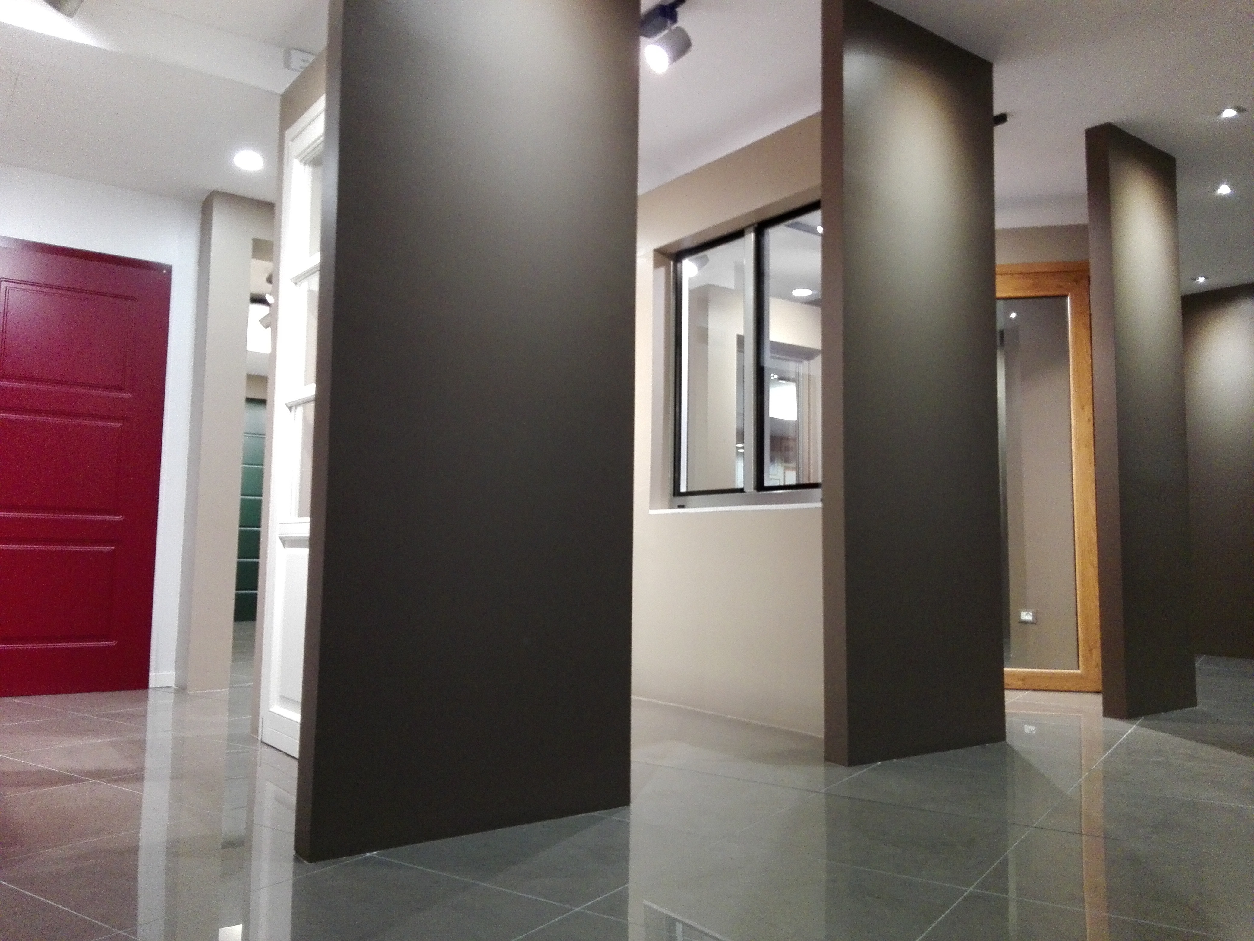 卢卡门窗展示厅-5