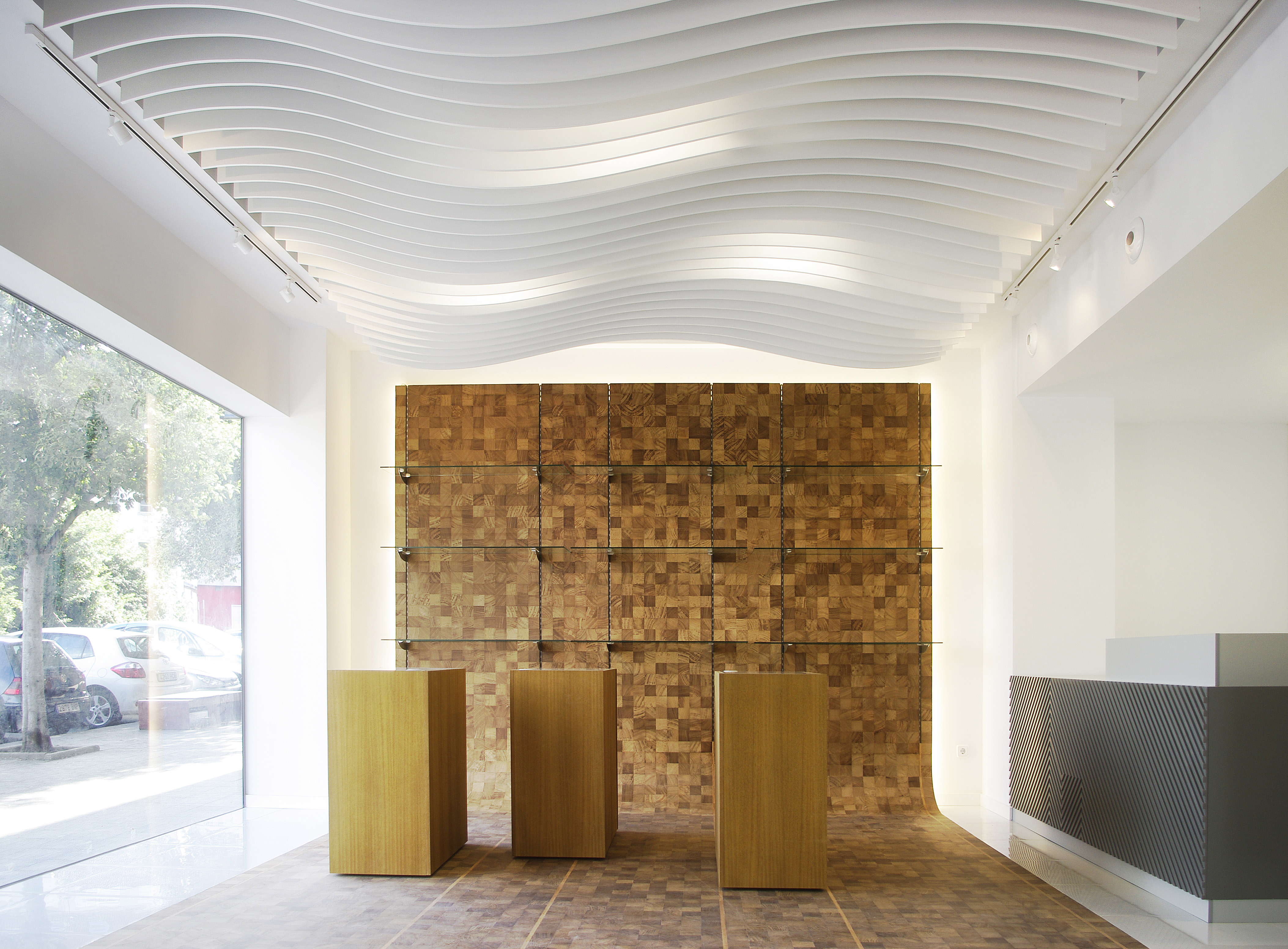 费罗尔 PHI Sistemas 商店 | 室内设计打造标志性工作空间-16